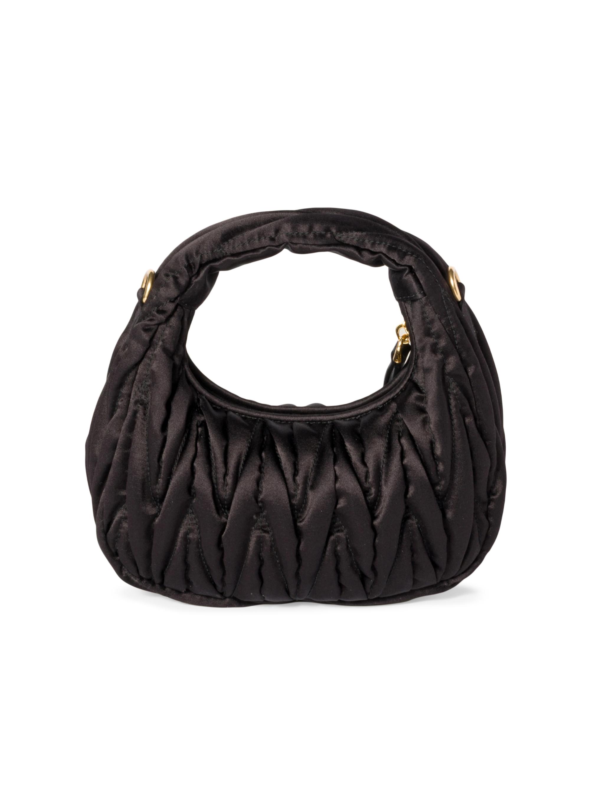 0400025648700_BLACK_A2?wid=830