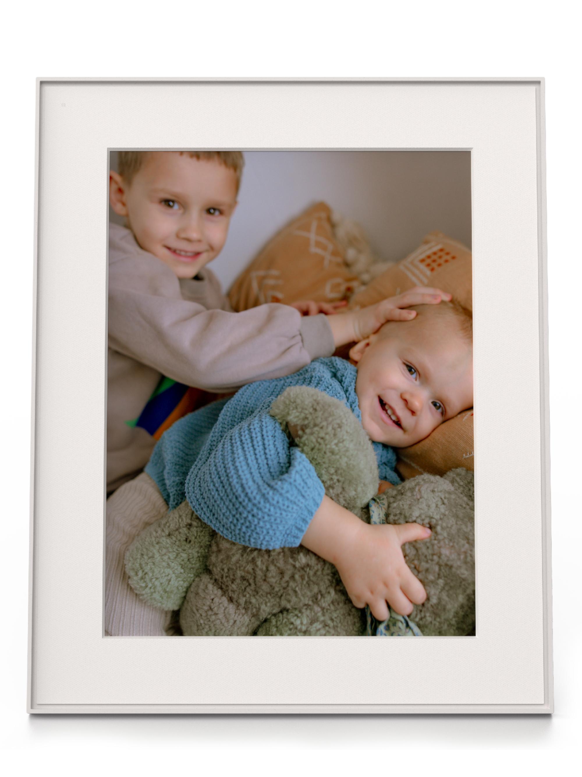 Aura Frames 15" HD Wifi Walden Digital Photo Frame - Matted Clay