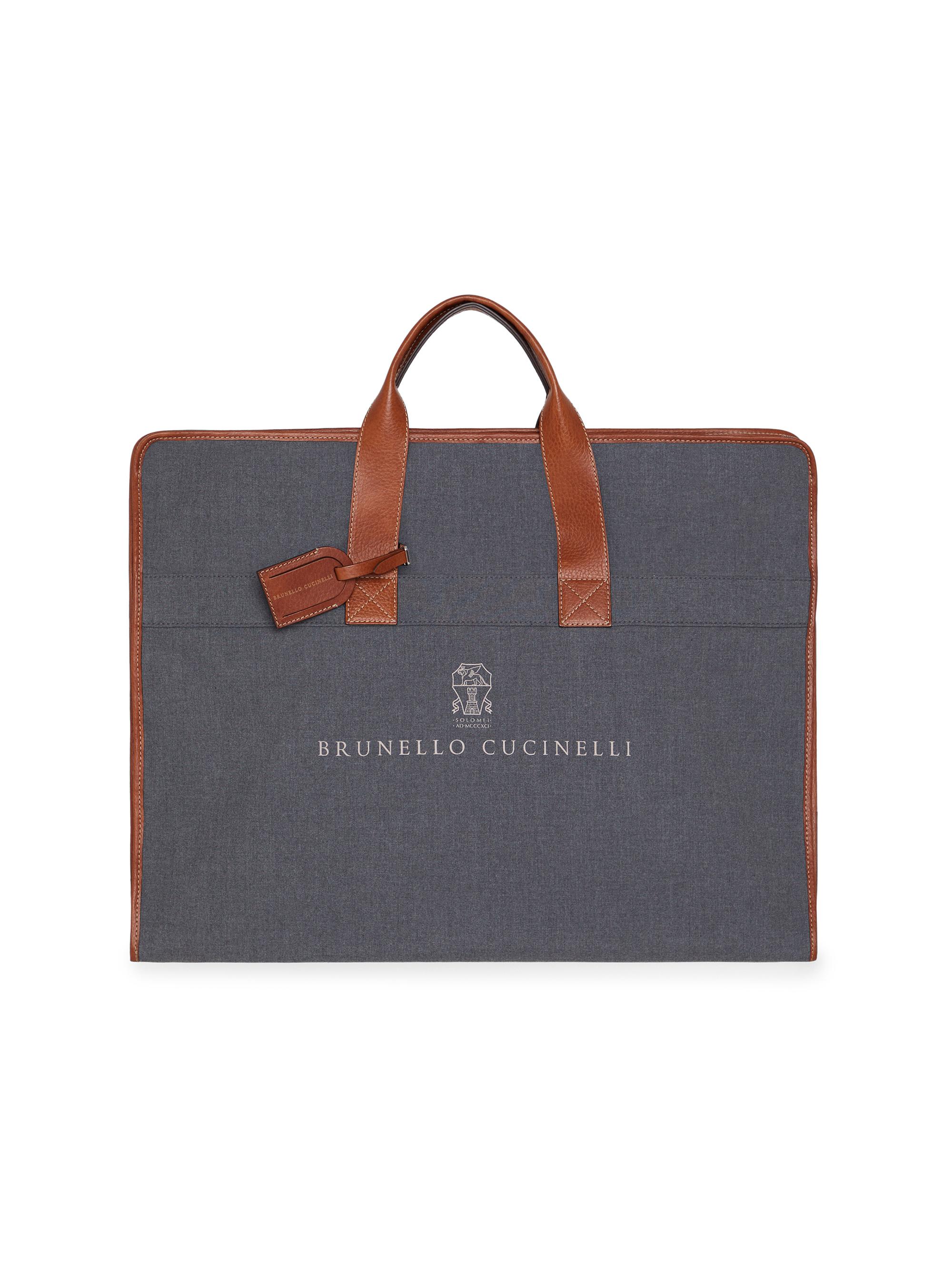 3個 BRUNELLO CUCINELLI ガーメントバッグ グレー Brunello Cucinelli Water Resistant Fabric and Grained Calfskin