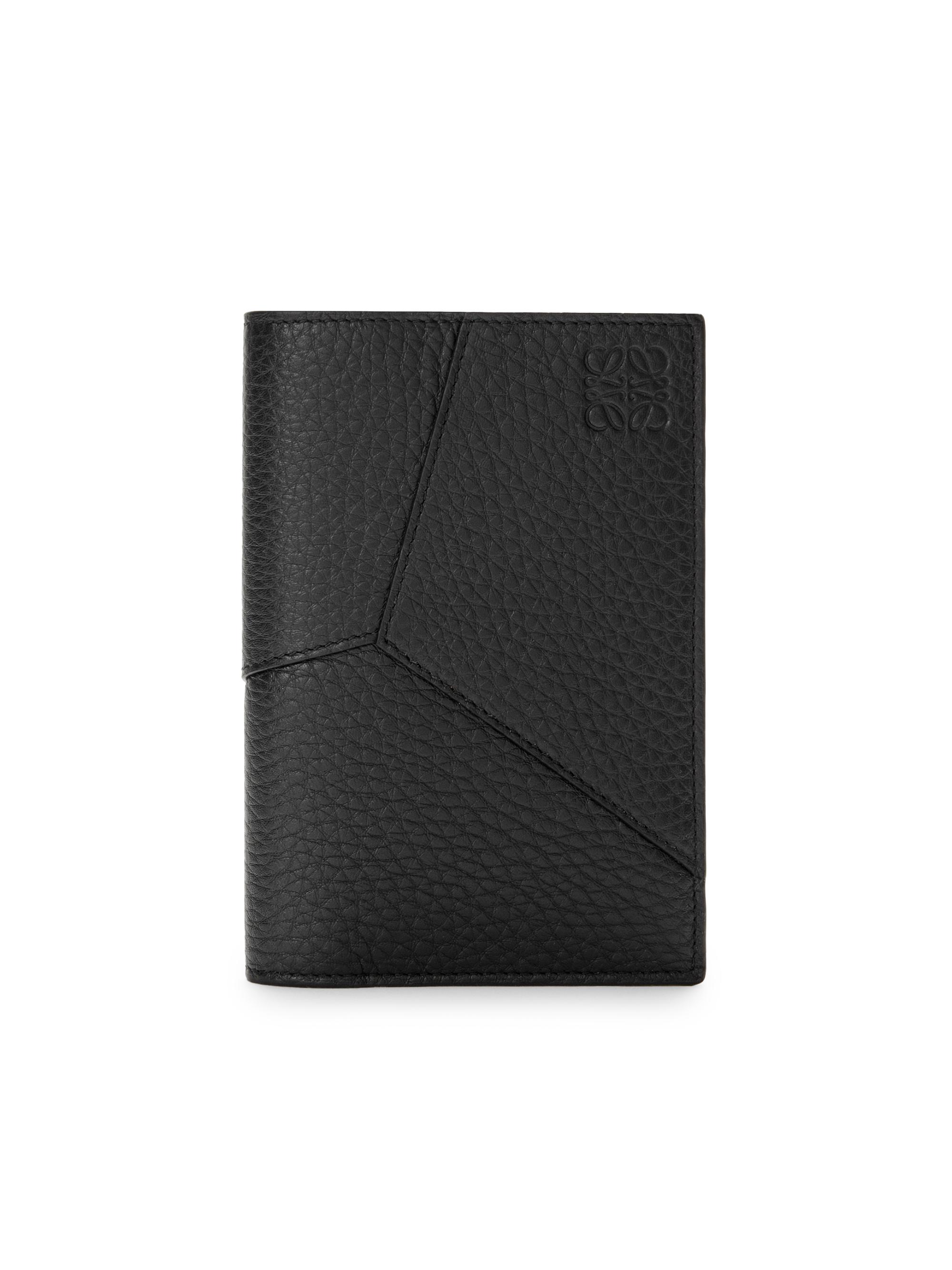 LOEWE パスポートケース LOEWE Puzzle Leather Passport Cover | Saks Fifth Avenue