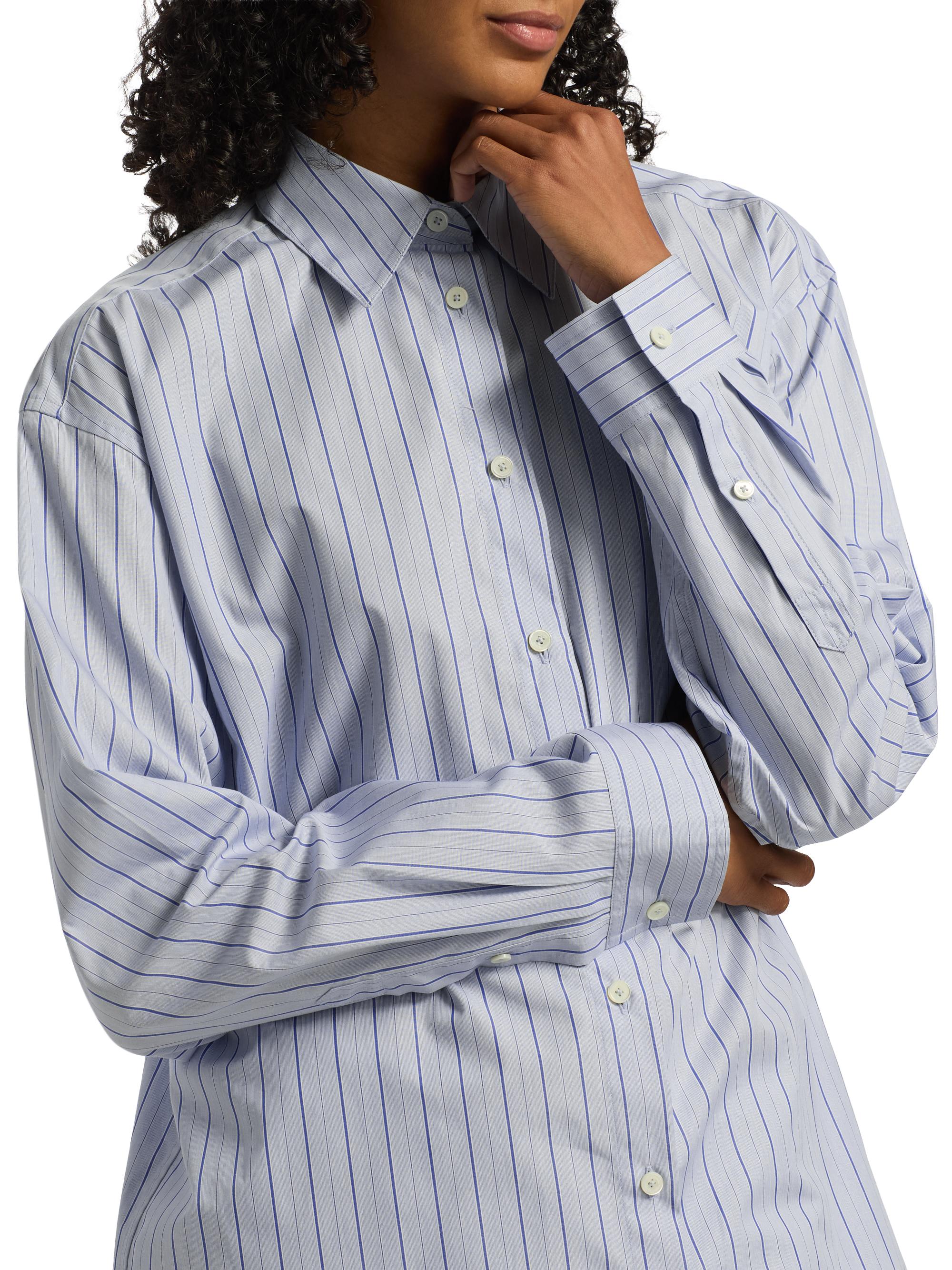 TOTEME ストライプコットンシャツ　アシンメトリー Toteme Oversized Classic Stripe Button-Front Shirt | Saks Fifth Avenue