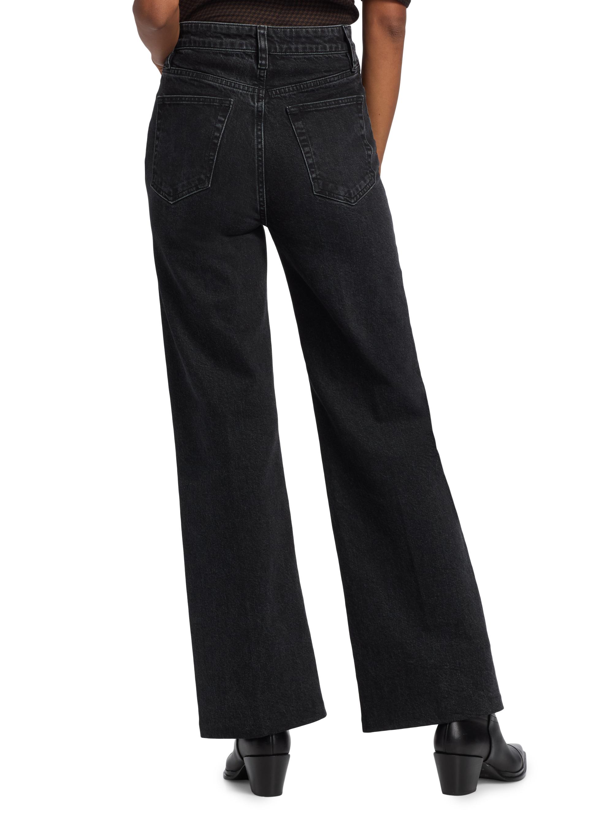 The Refined Wide-Leg Jeans