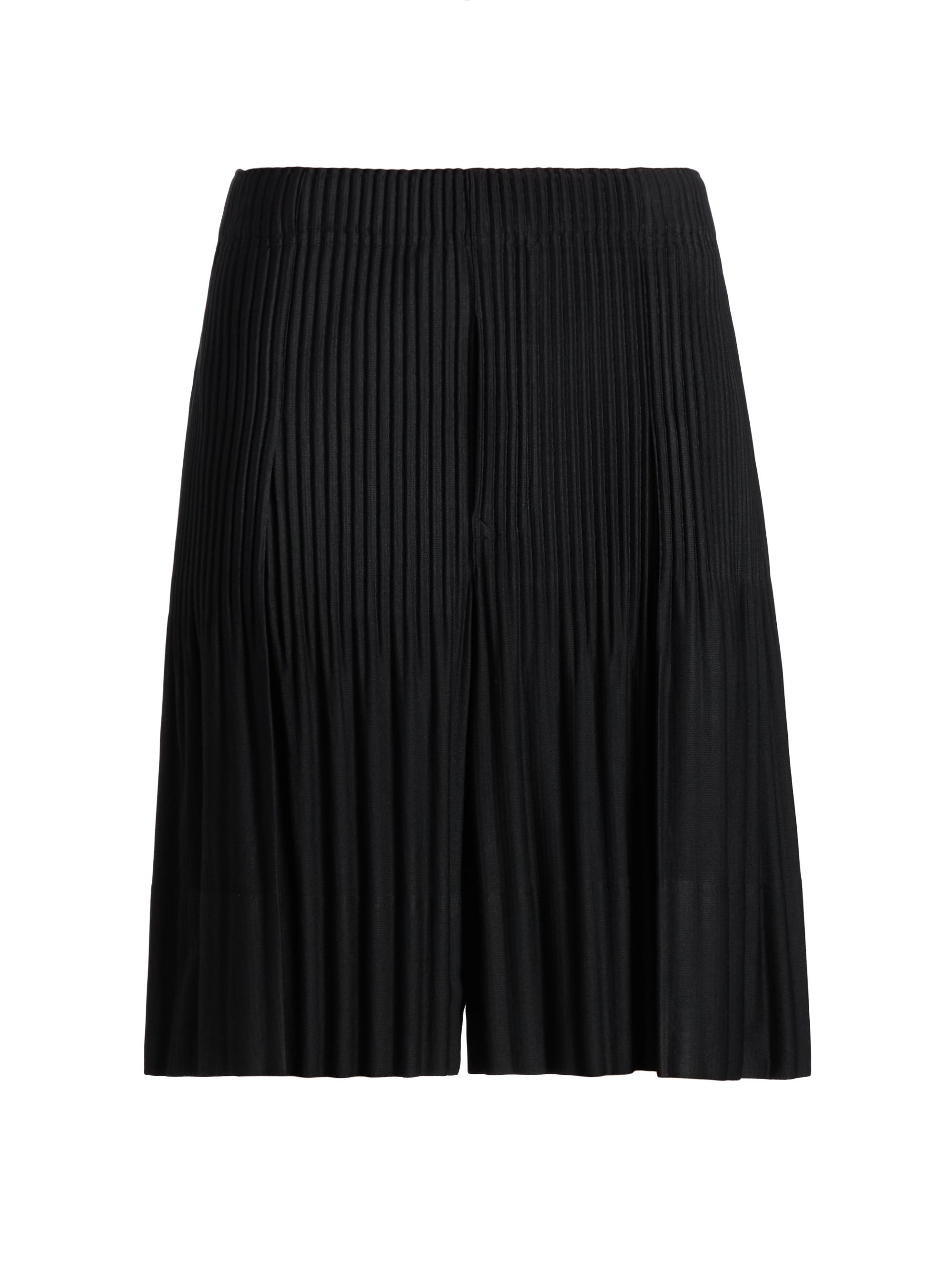 Homme Plissé Issey Miyake Men's Wear Or Wrap Shorts - Egg Plant Black