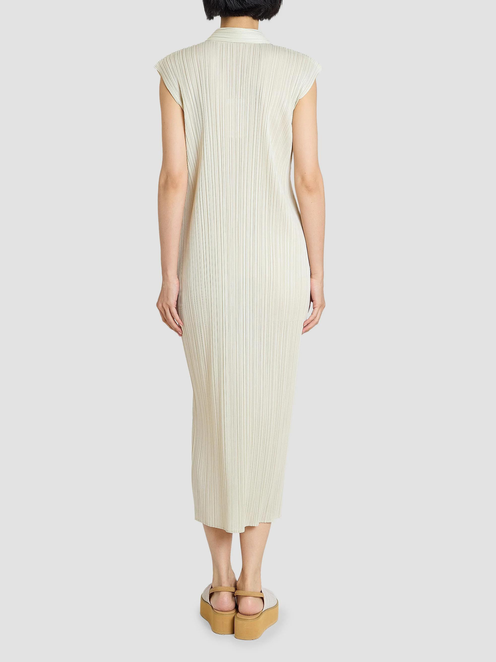 新品 PLEATS PLEASE MONTHLY MAY:サイズ3 ベージュ Pleats Please Issey Miyake Monthly Colors: May Pleated Midi-Dress