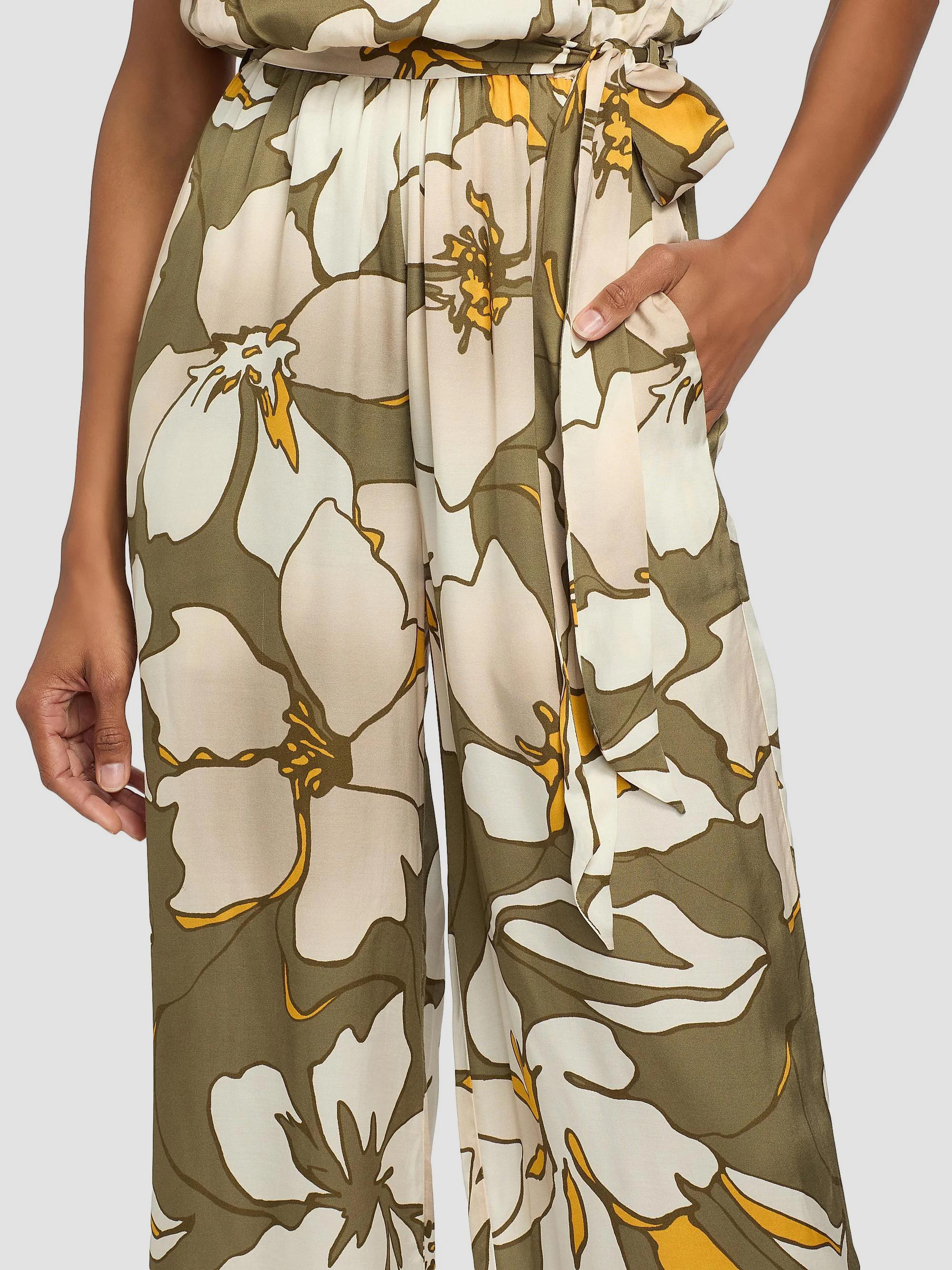 ま*♡様 house on the hill Jumpsuit (Flower) ま*♡様 house on the