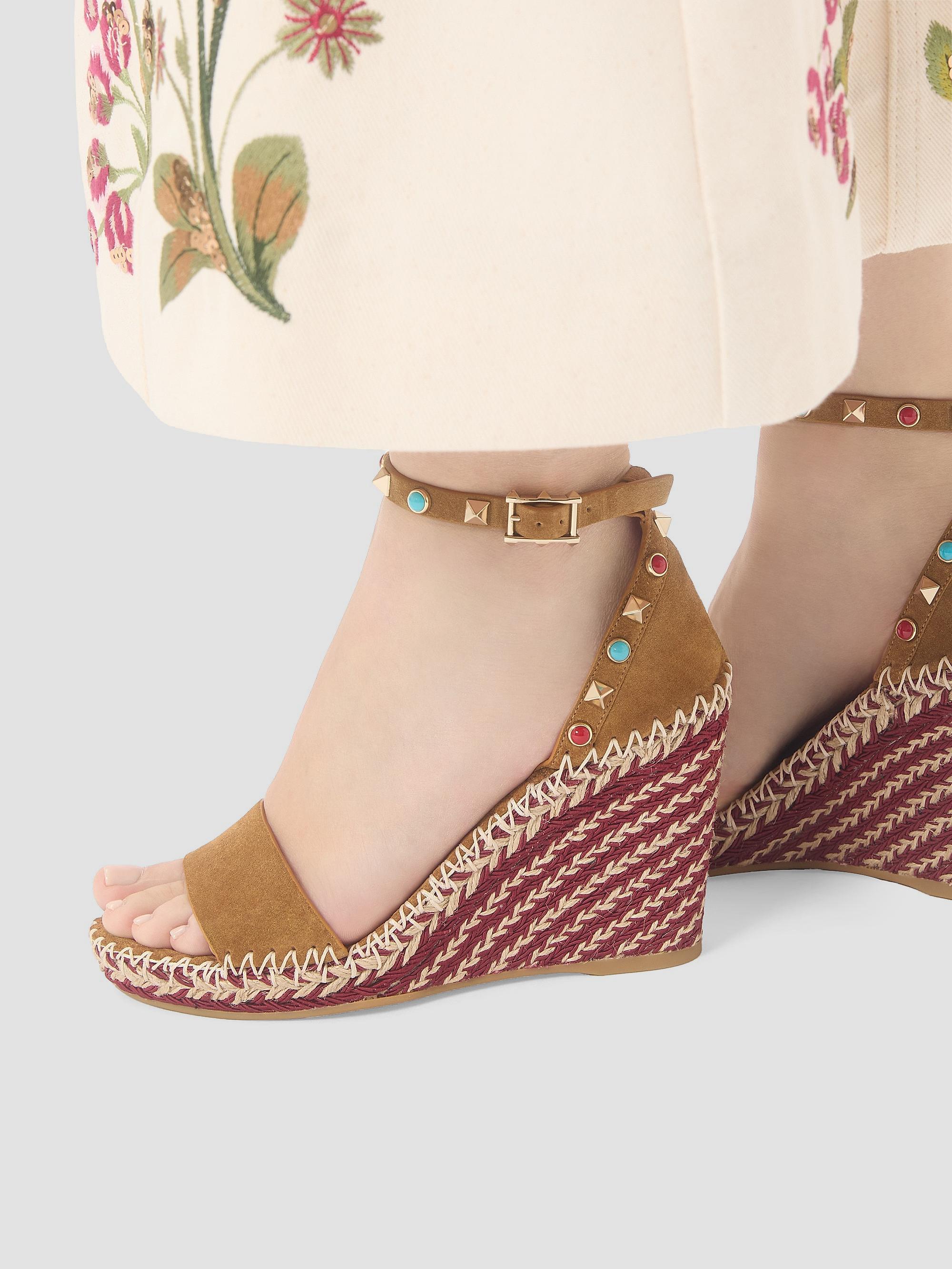 Valentino Garavani Rockstud 105MM Double Wedge Sandals in Split