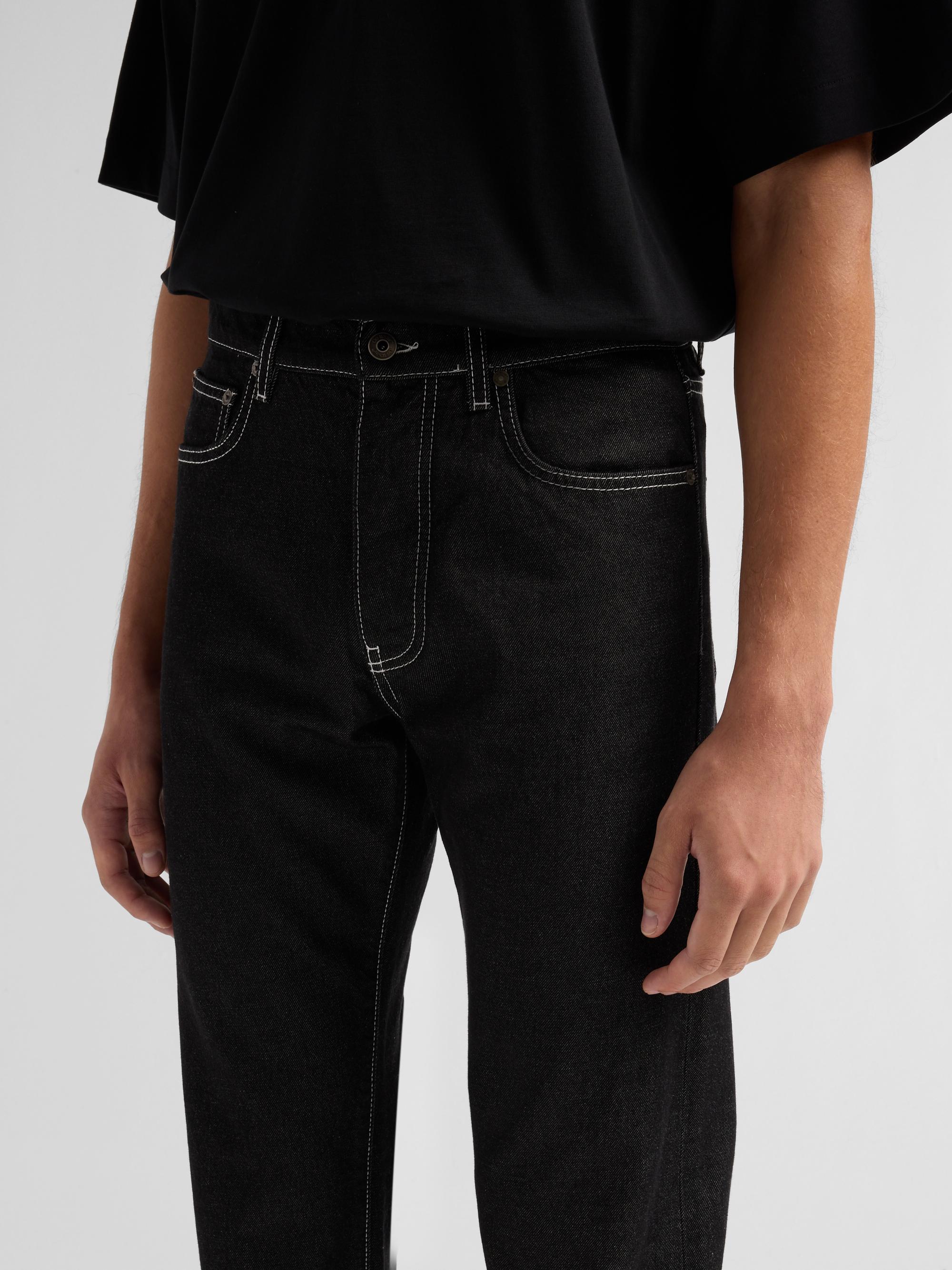 Off-White Men's Slim Relaxed Jeans - Black | Thumbnail 5