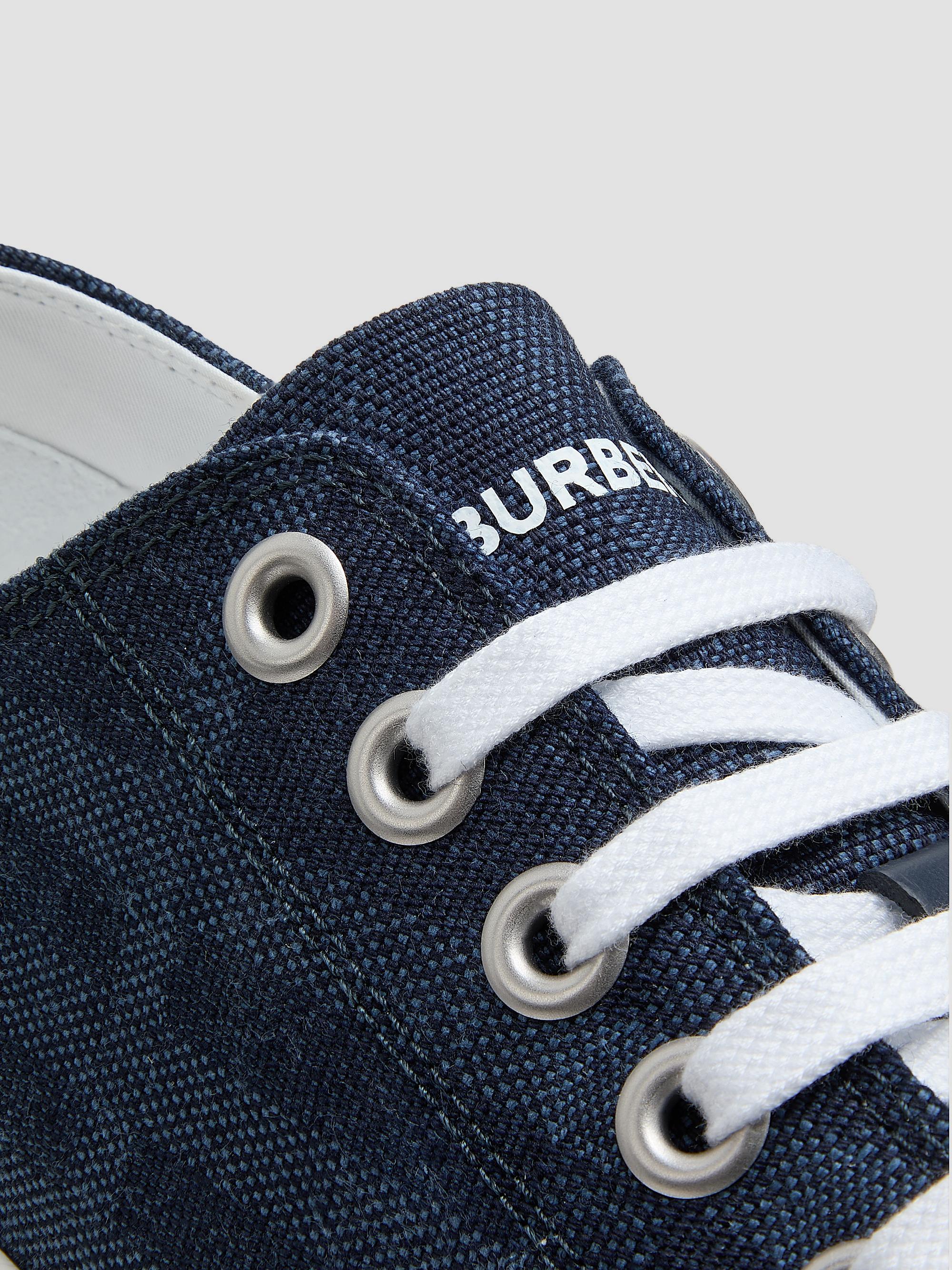 ※takecopters※　　　　　　　　　　　　　【超激レア】バーバリー Burberry Jack Check Denim Low-Top Sneakers | Saks Fifth Avenue