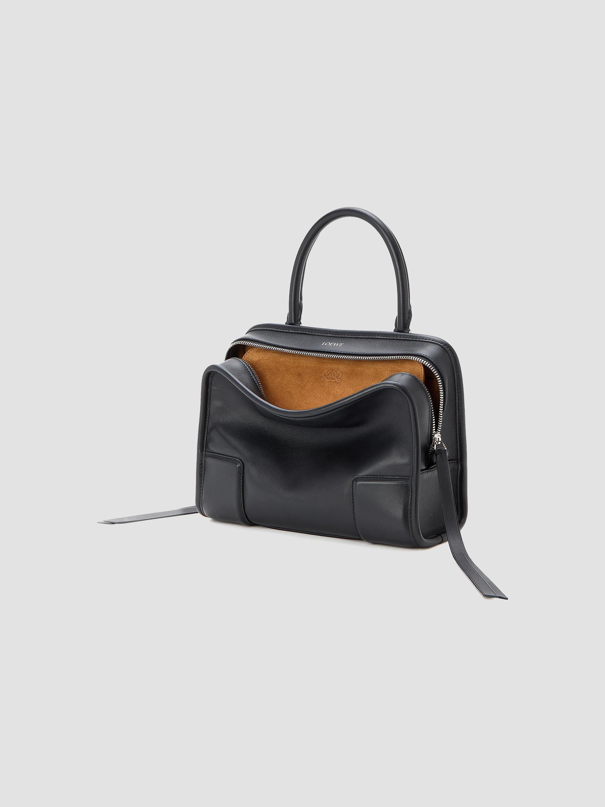 め*か様 LOEWE ハンドバッグ　レザー LOEWE Amazona Small Leather Top Handle Bag | Saks Fifth Avenue