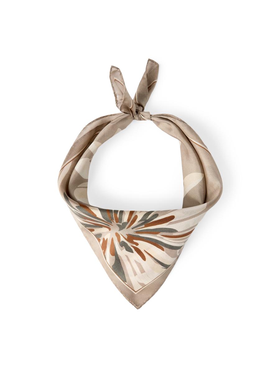 新品 Brunello Cucinelli フローラル シルクスカーフ Brunello Cucinelli Silk Bloom Print Pongee Foulard | Saks Fifth Avenue