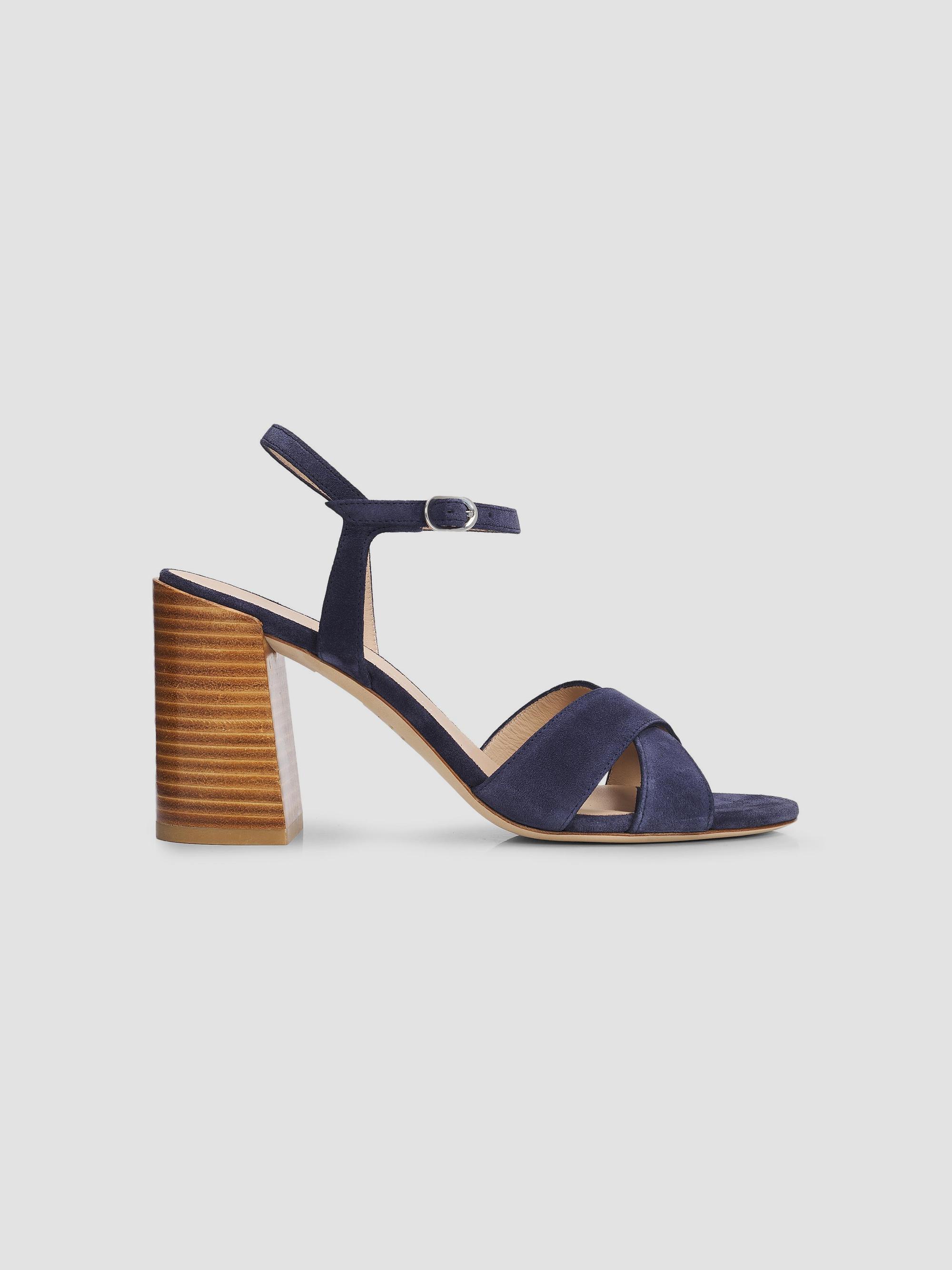 Sandale Plate Stuart Weitzman Cuir Doré Modèle Samoa Taille US 5.5 - Occasion