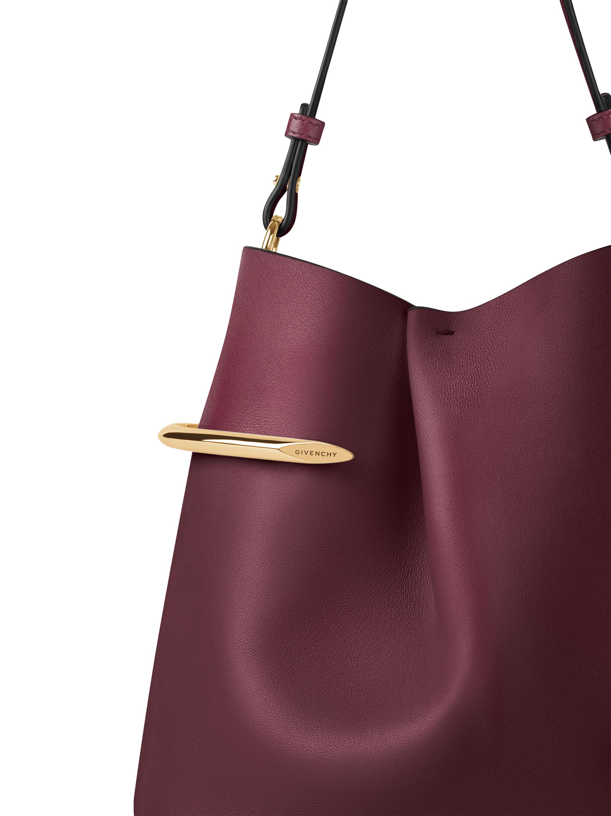 Givenchy バーガンディ レザー バッグ Givenchy Pinch Me Pouch in Nappa Leather | Saks Fifth Avenue