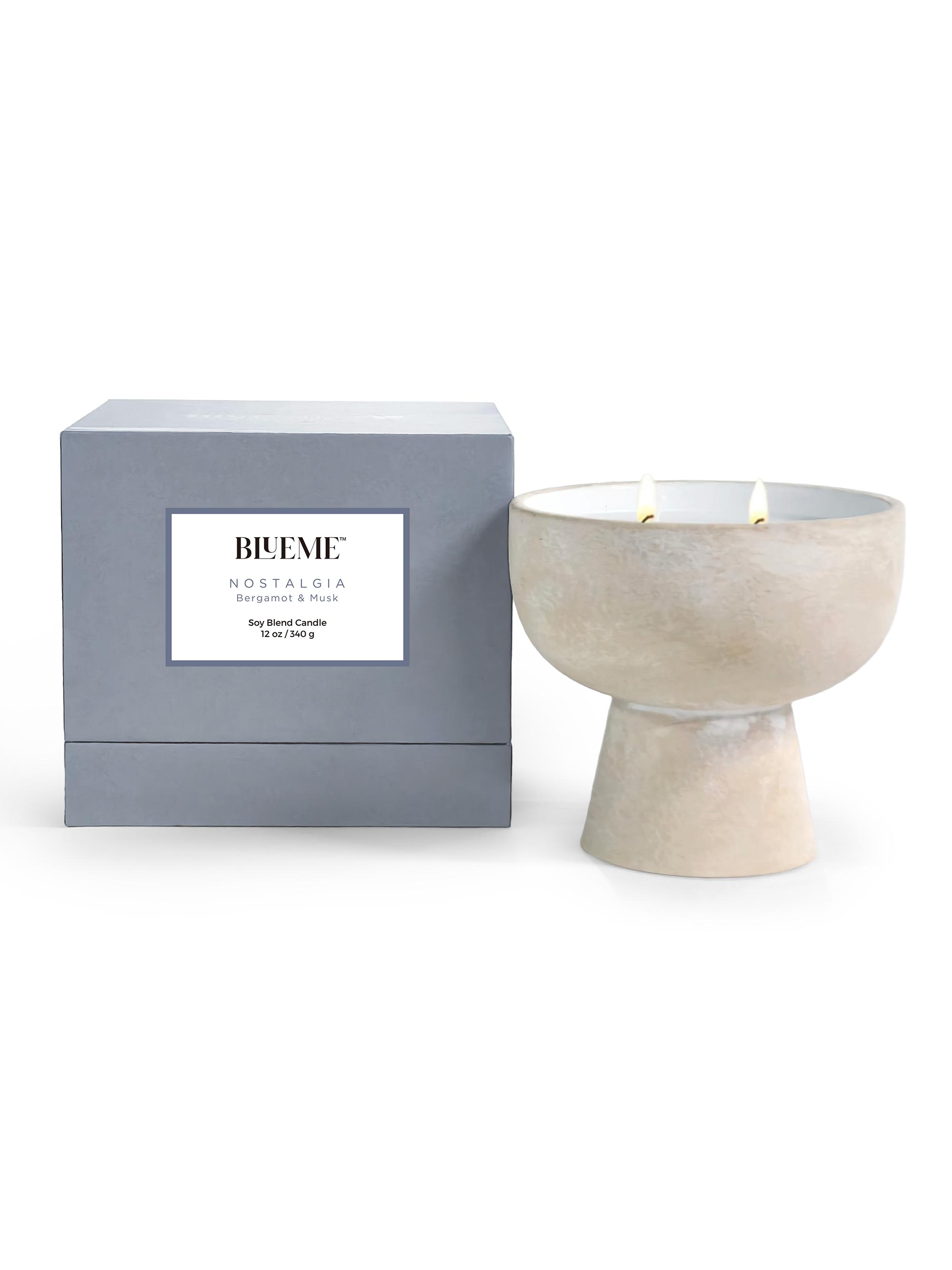 Blueme Nostalgia Bergamot & Musk Scented Candle Medium | Thumbnail 3