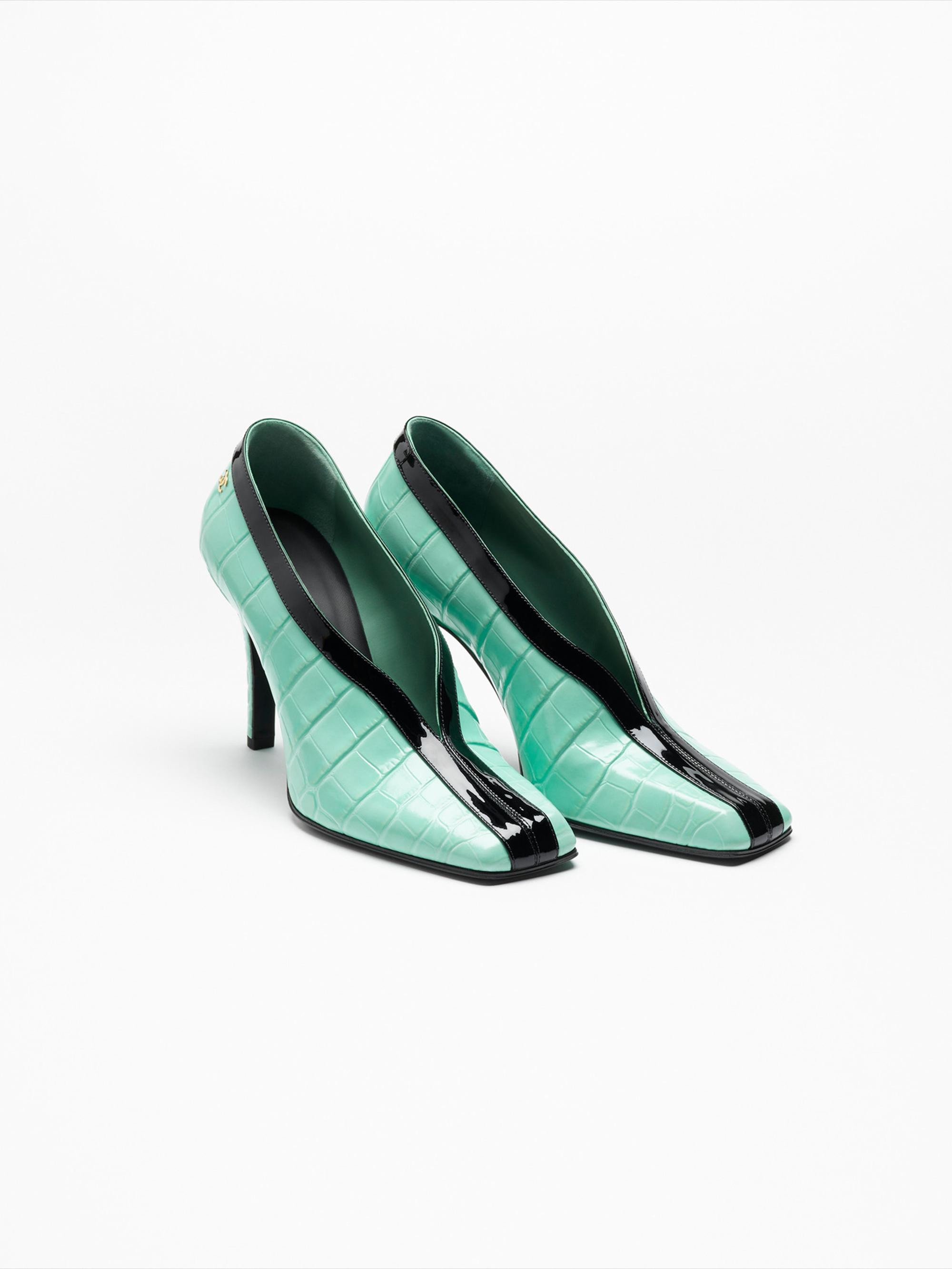 CHANEL PUMPS | Saks Fifth Avenue