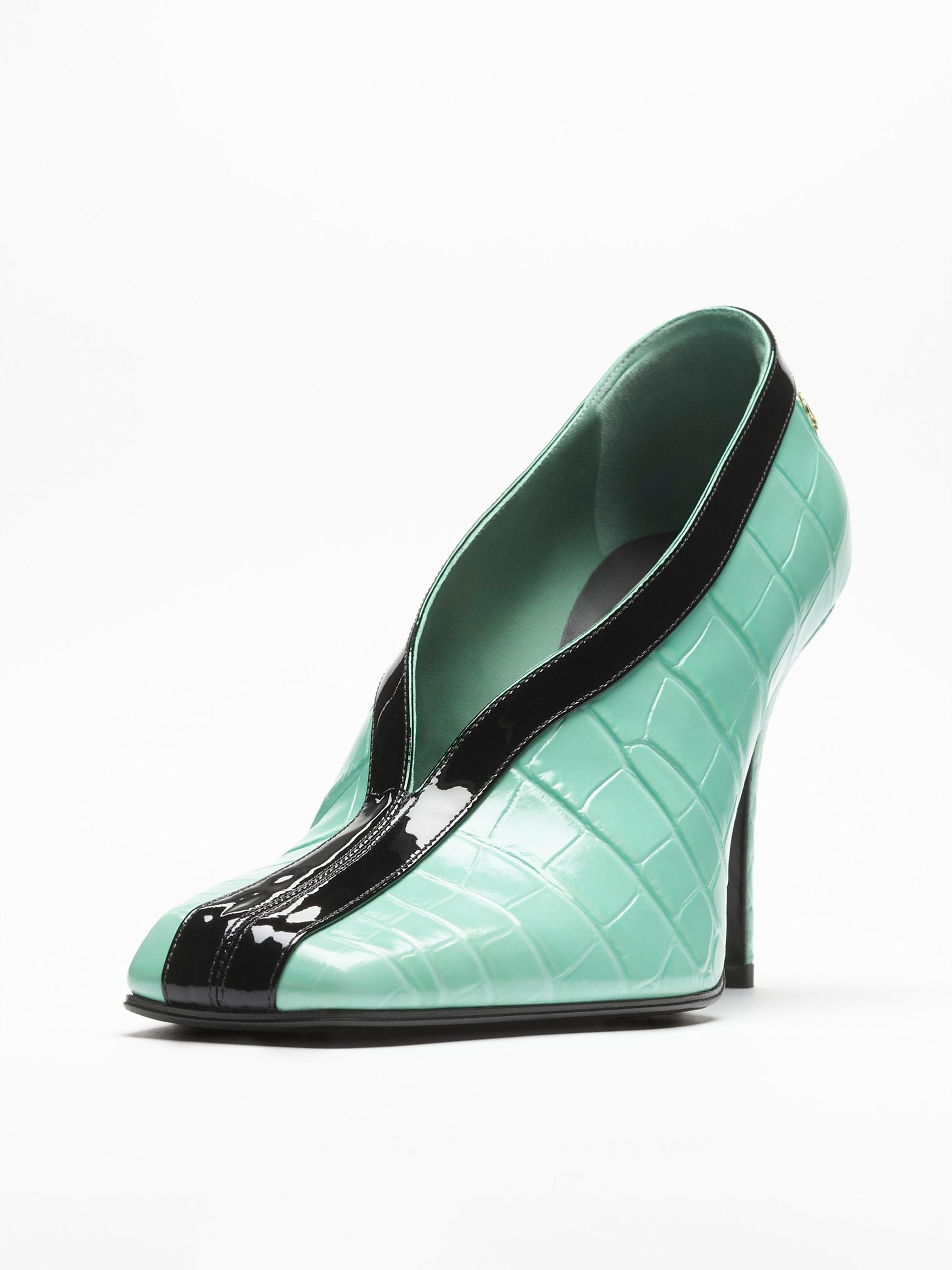 CHANEL PUMPS | Saks Fifth Avenue