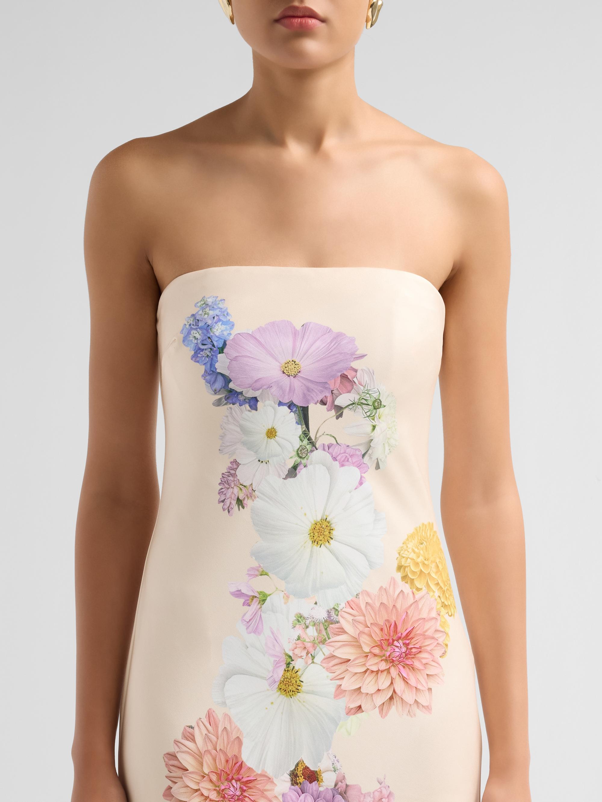 As It May Women's Vionne Floral Crepe Strapless Gown - Garden Of Dahlias | Thumbnail 5