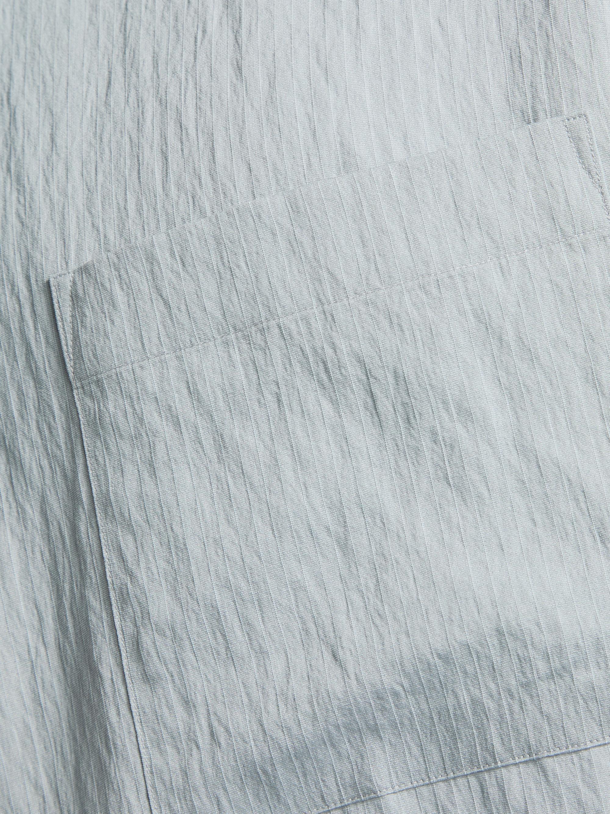 FRAME Men's Lightweight Short-Sleeve Shirt - Blue Grey Stripe | Thumbnail 7