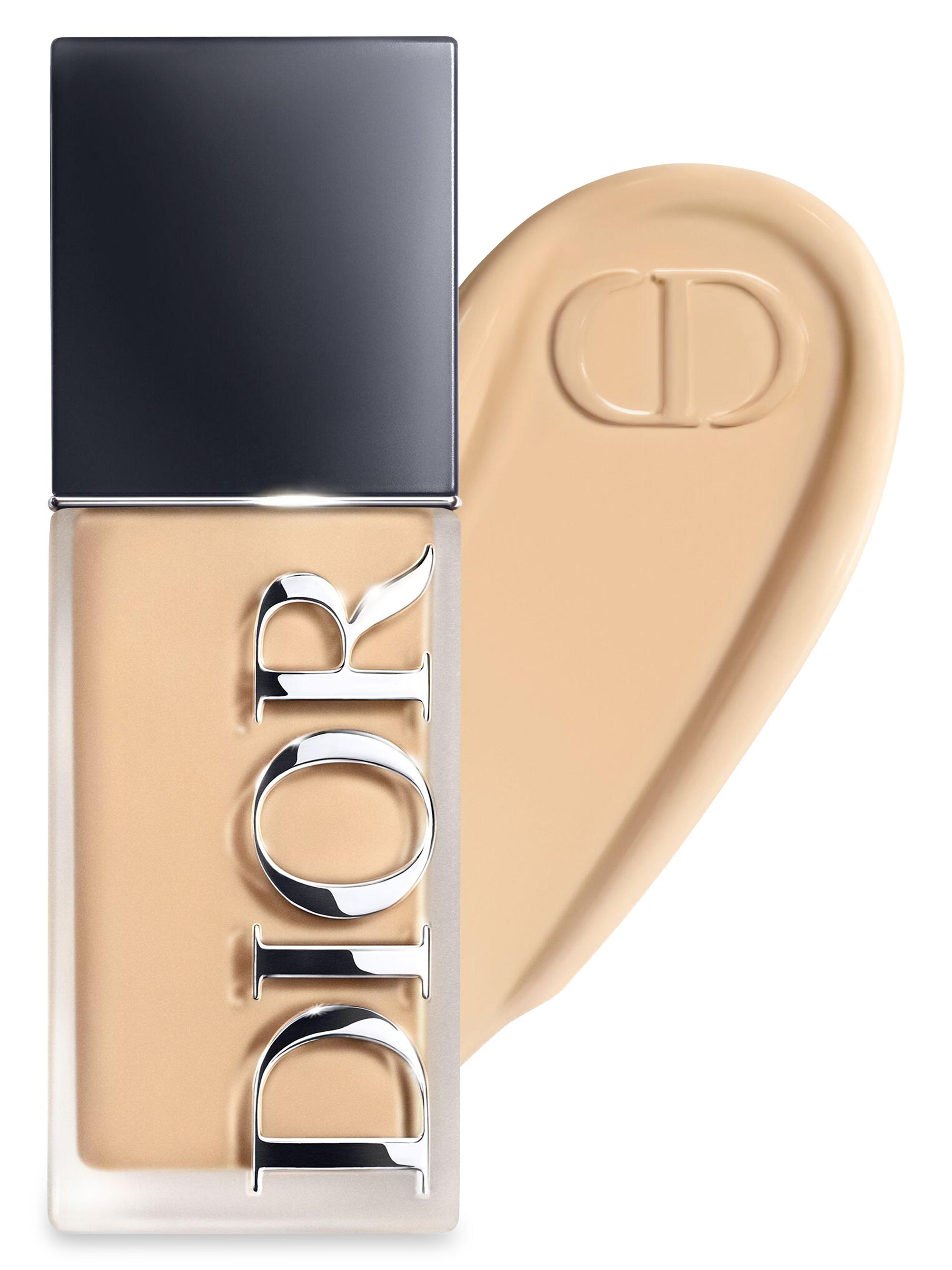 Clé de Peau Beauté The Foundation SPF 22 | Saks Fifth Avenue