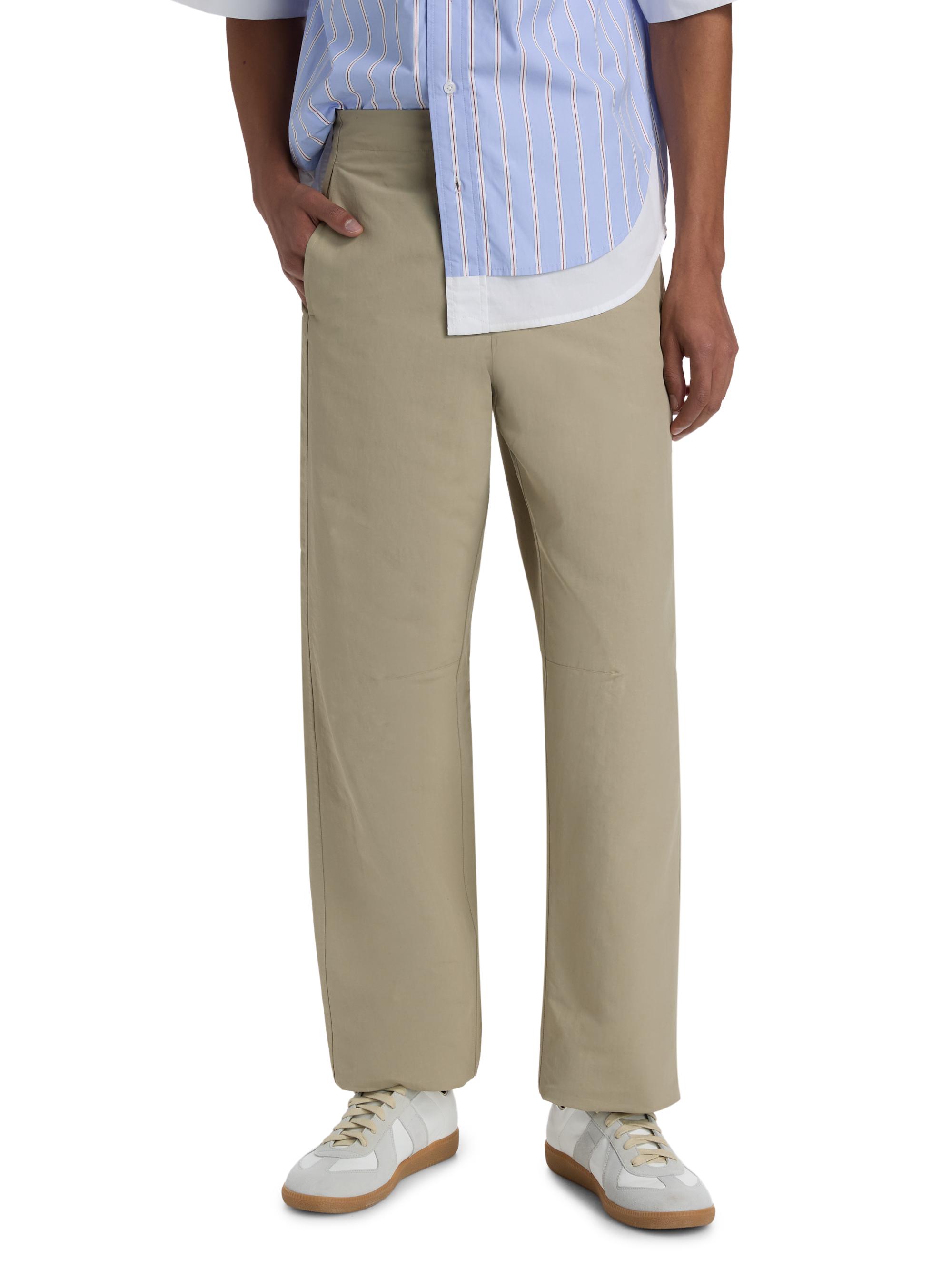 SIMKHAI Men's Nicolas Nylon Tech Pants - Fossil | Thumbnail 3