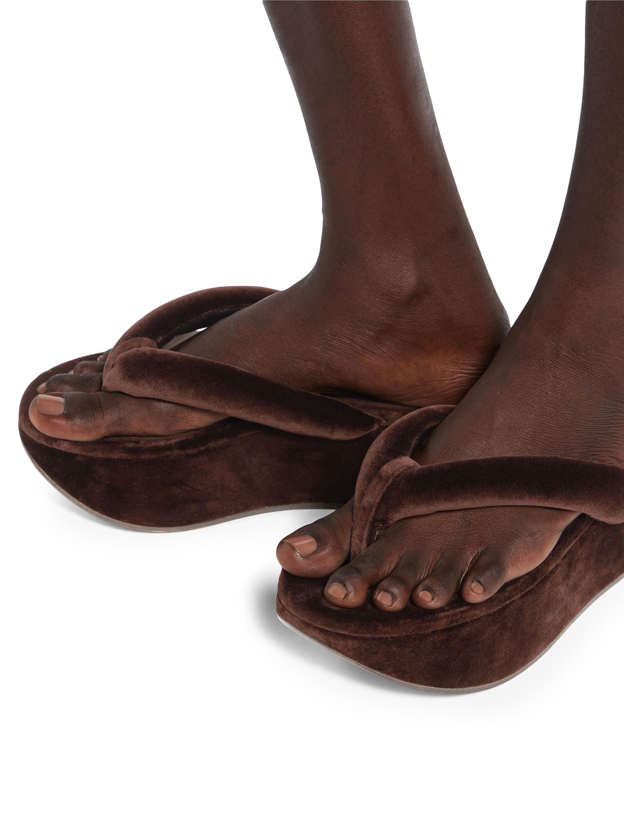 Balenciaga Gaeta Thong Sandals | Saks Fifth Avenue