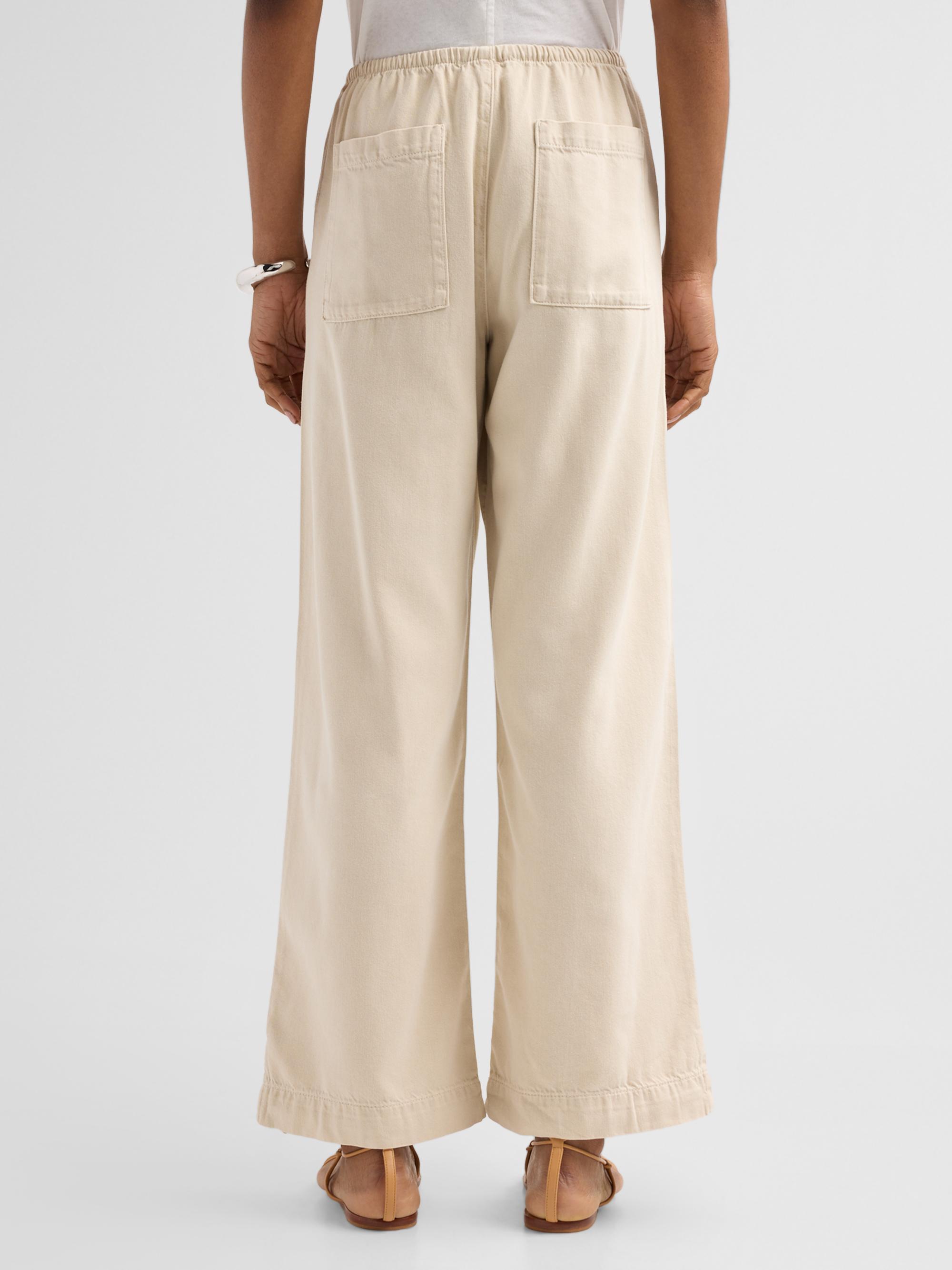 rag & bone Women's Claire Ultra Featherweight Denim Pants - Sand Stone | Thumbnail 3