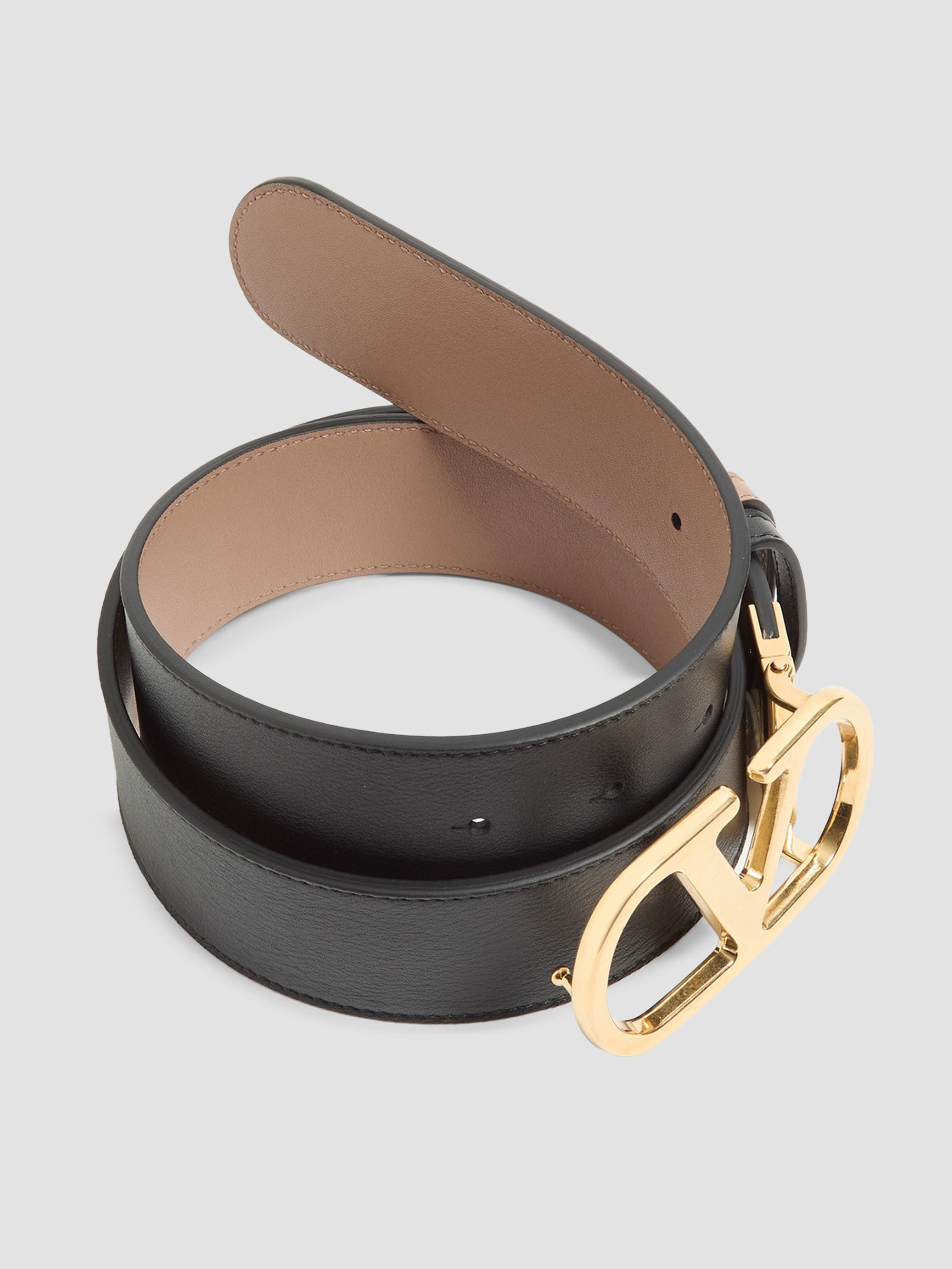 Valentino Garavani Women's Reversible VLogo Signature Belt in Glossy Calfskin - Black Beige | Thumbnail 2