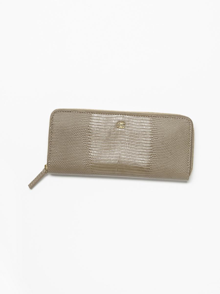 CHANEL LONG ZIPPED WALLET | Saks Fifth Avenue