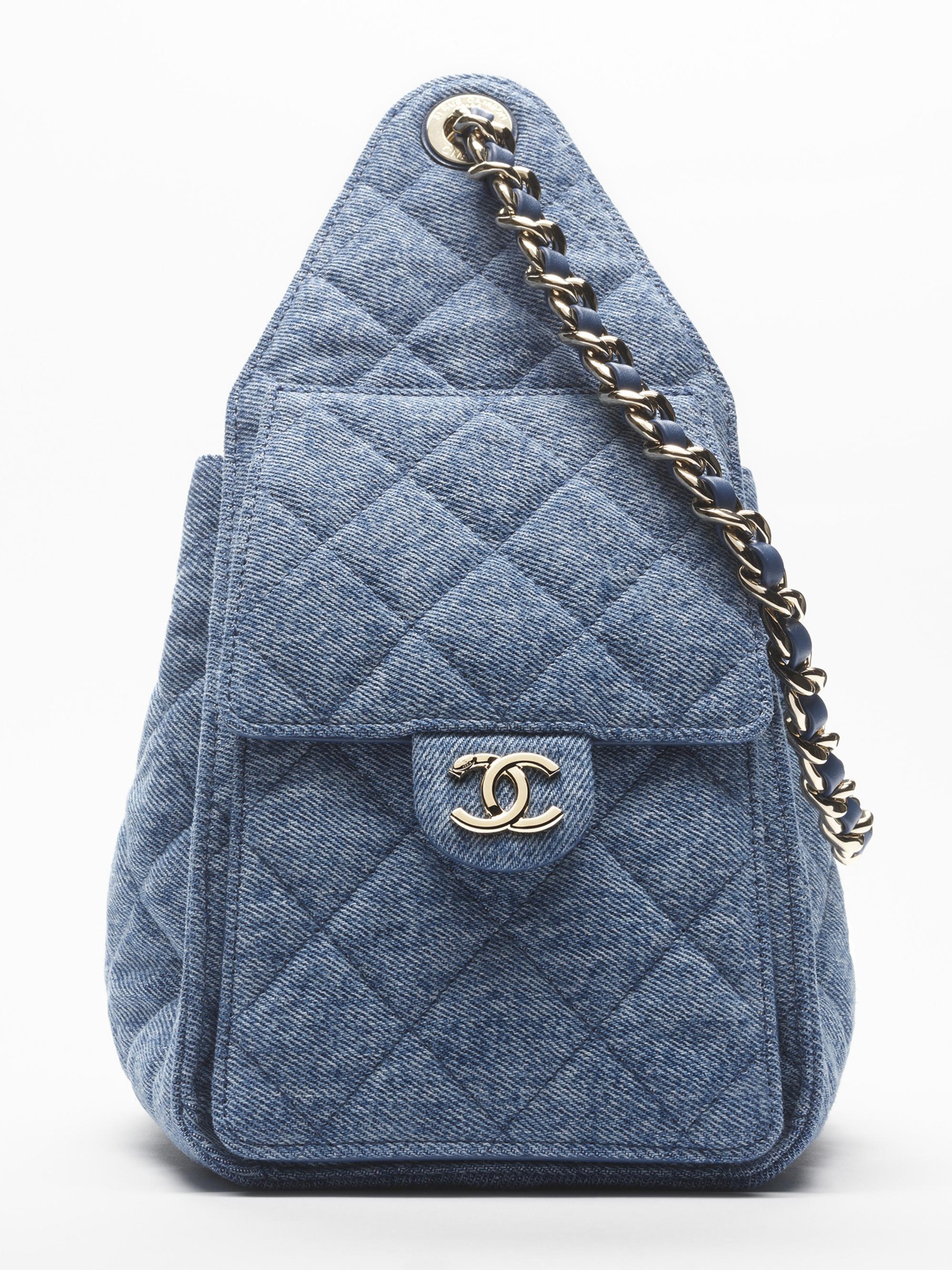 CHANEL CHANEL 25 SMALL HANDBAG | Saks Fifth Avenue