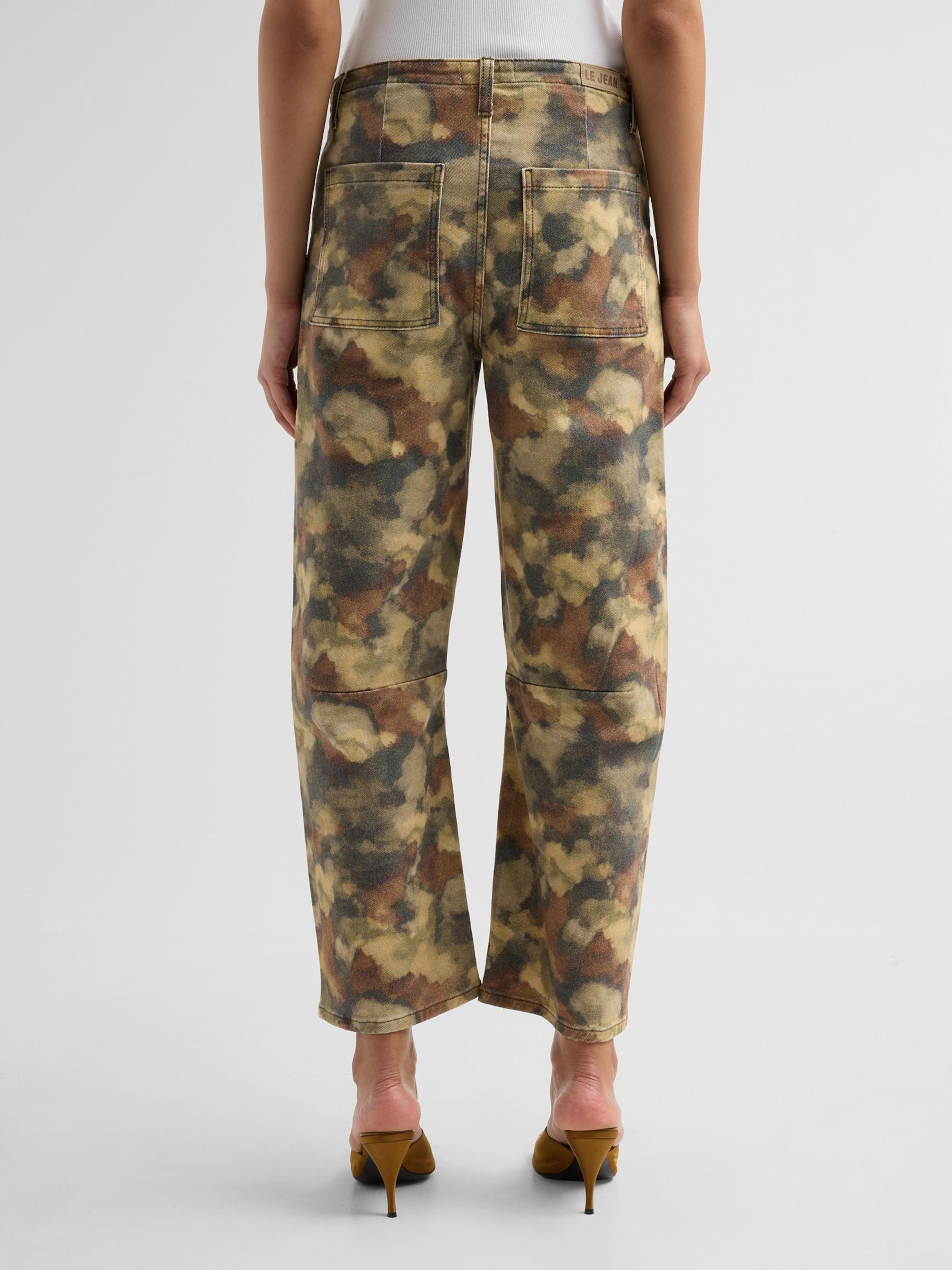 Le Jean Women's Camouflage Barrel-Leg Utility Jeans - Watercolor Camo | Thumbnail 3