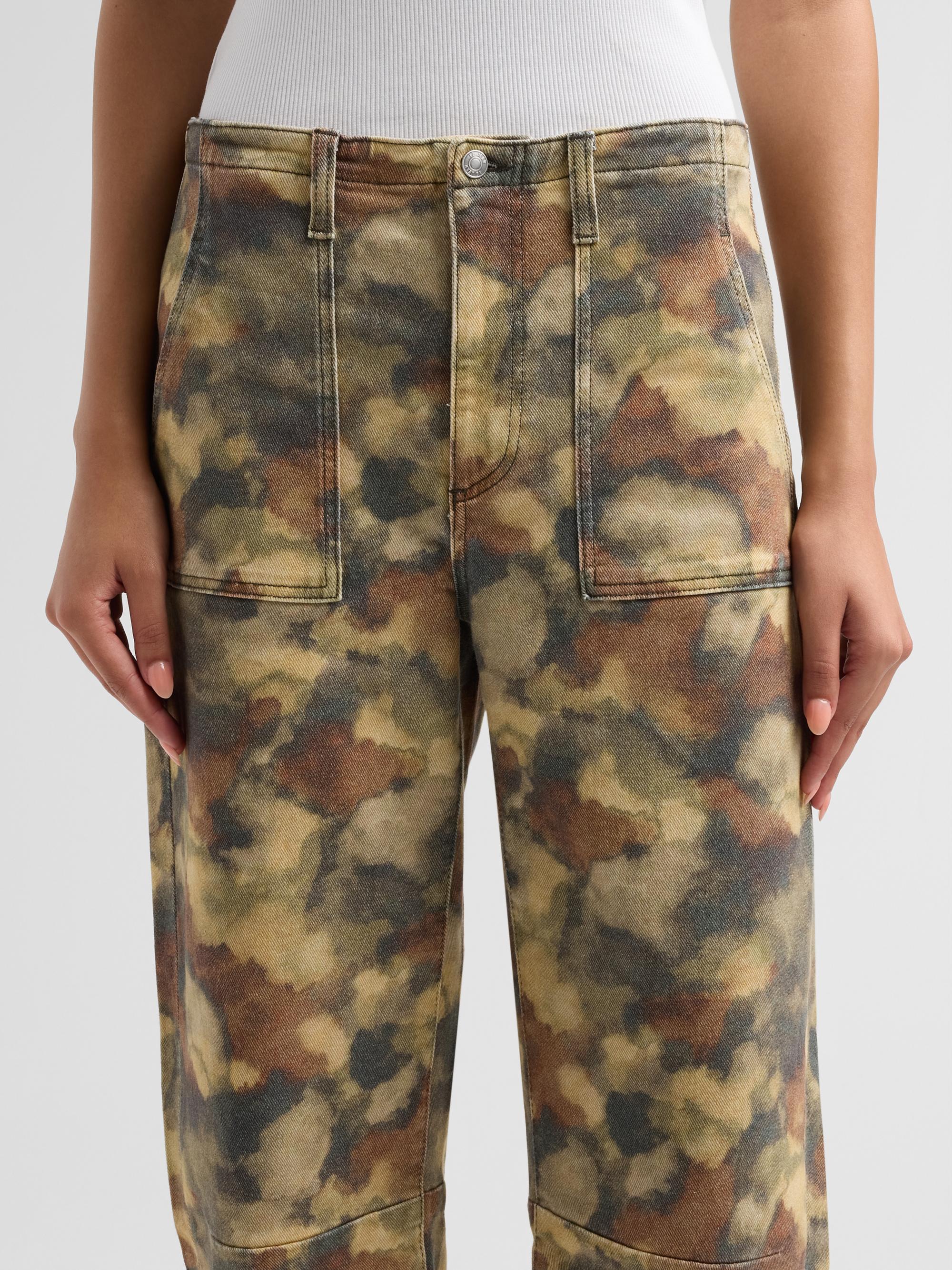 Le Jean Women's Camouflage Barrel-Leg Utility Jeans - Watercolor Camo | Thumbnail 5