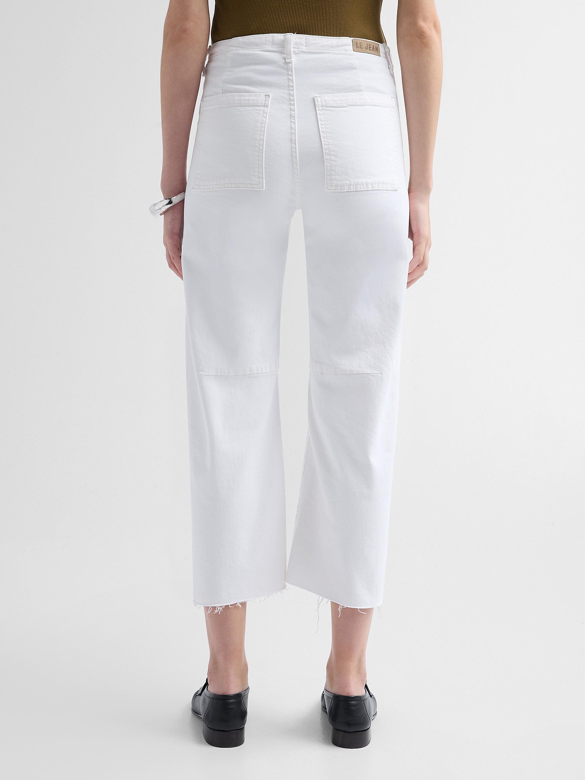 Le Jean Women's Petite Utility Soft Barrel Jeans - White | Thumbnail 3