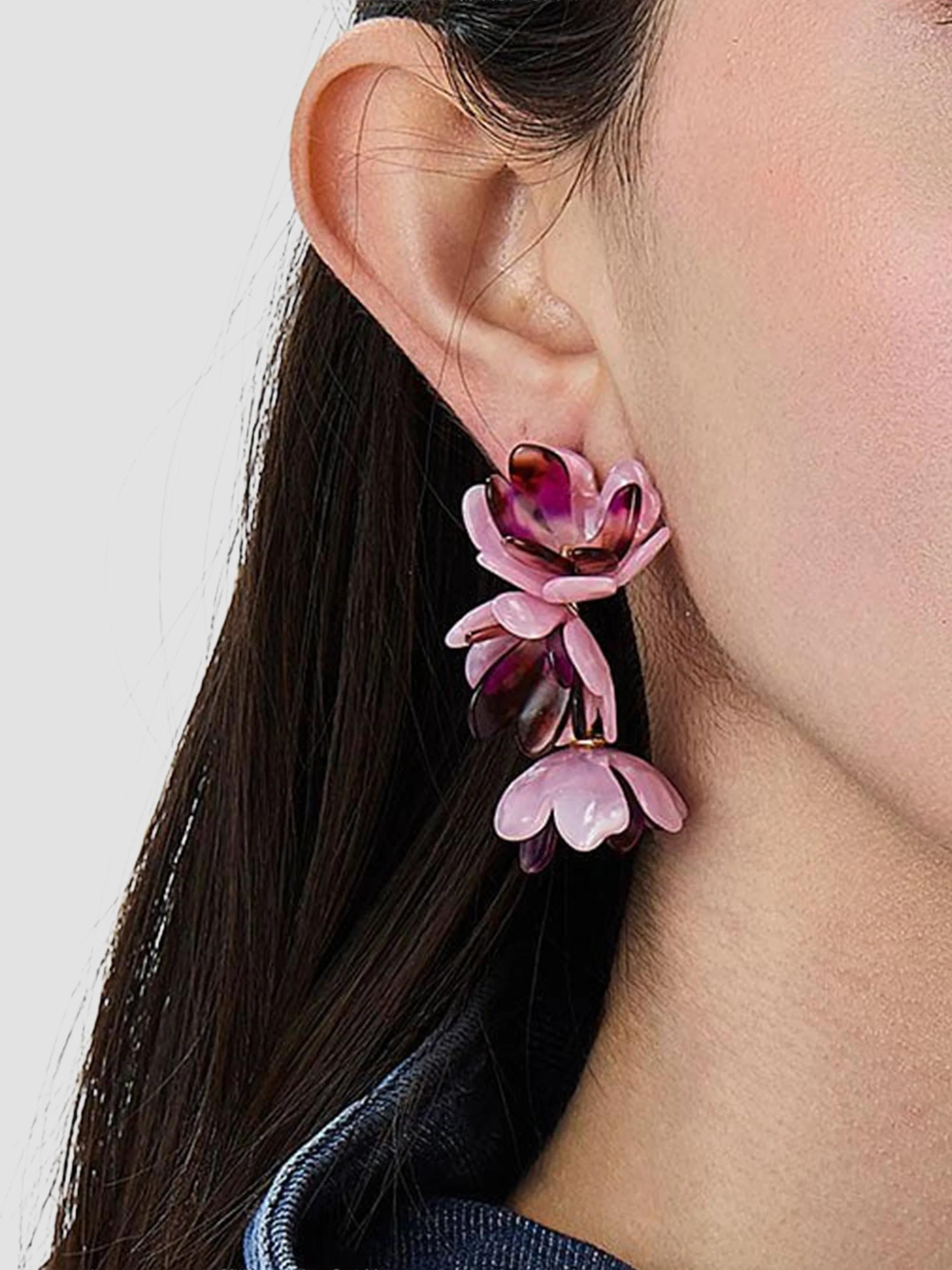 エルセーヌ　ノンセリュクイック　withスーパージュエリーボール Lele Sadoughi Wildberry Mini Rose Drop Earrings | Saks Fifth Avenue