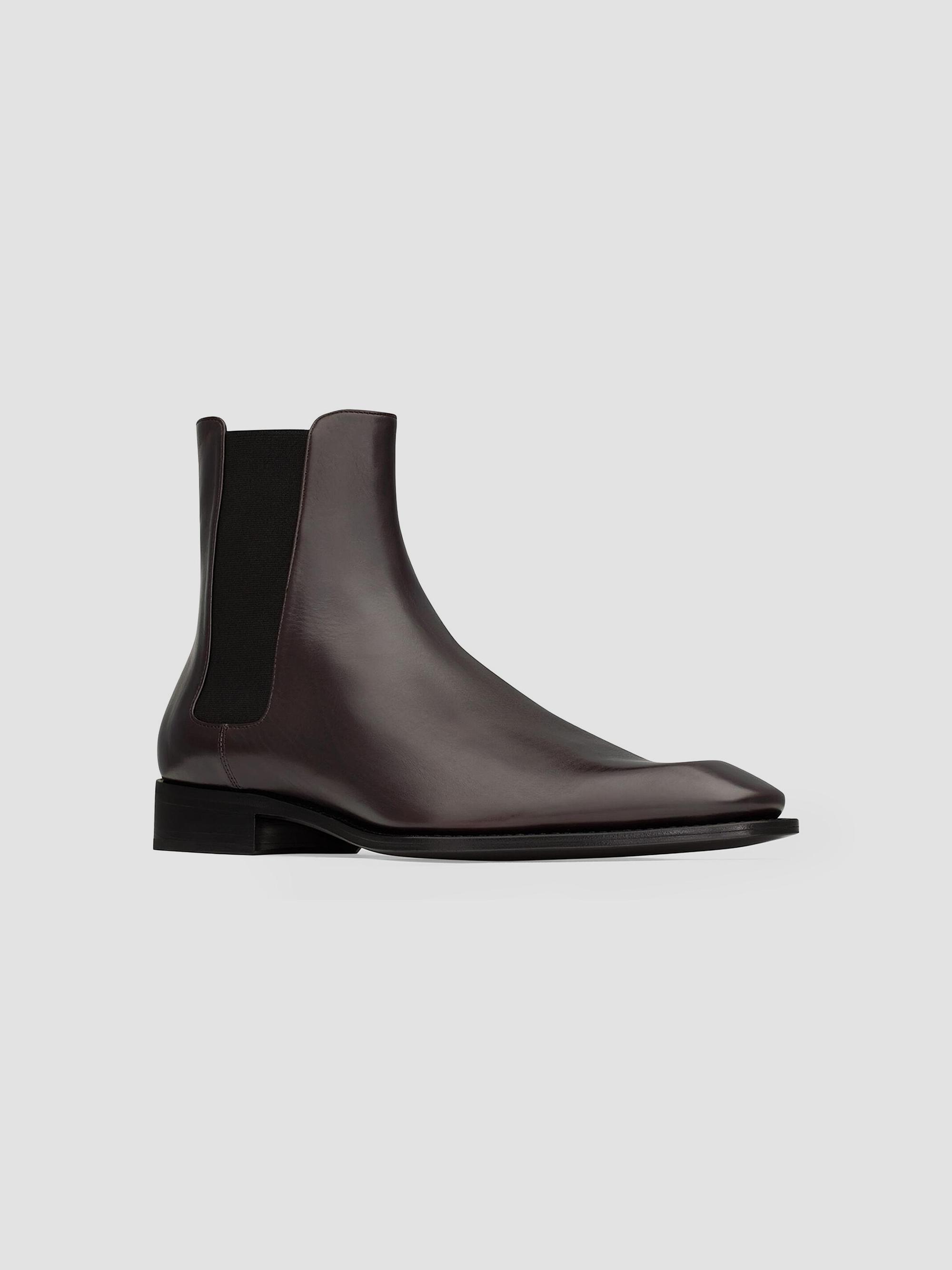 Saint Laurent Aurelien Chelsea Boots in Smooth Leather | Saks