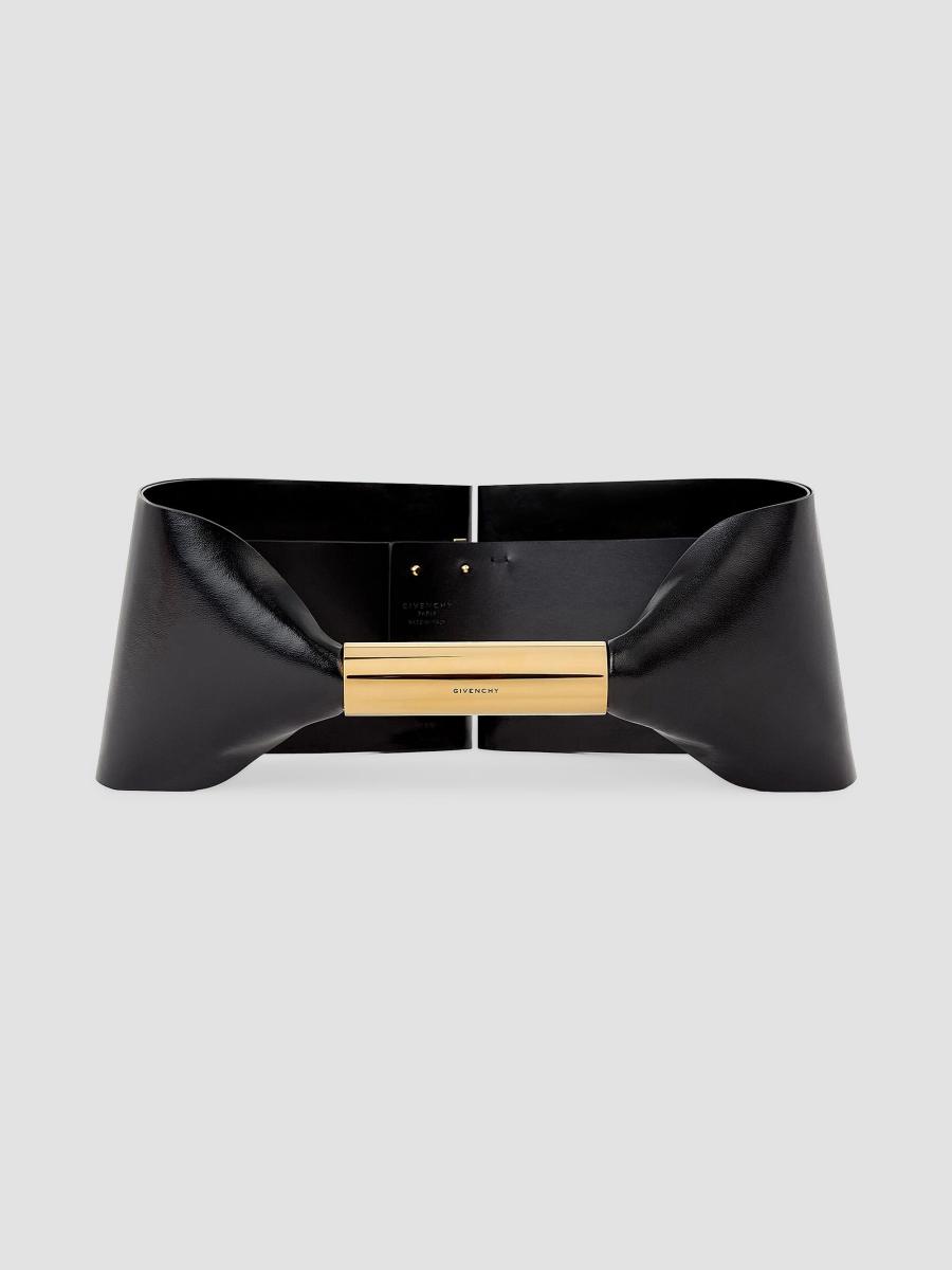 Givenchy Cylindrical Hardware Belt In Black