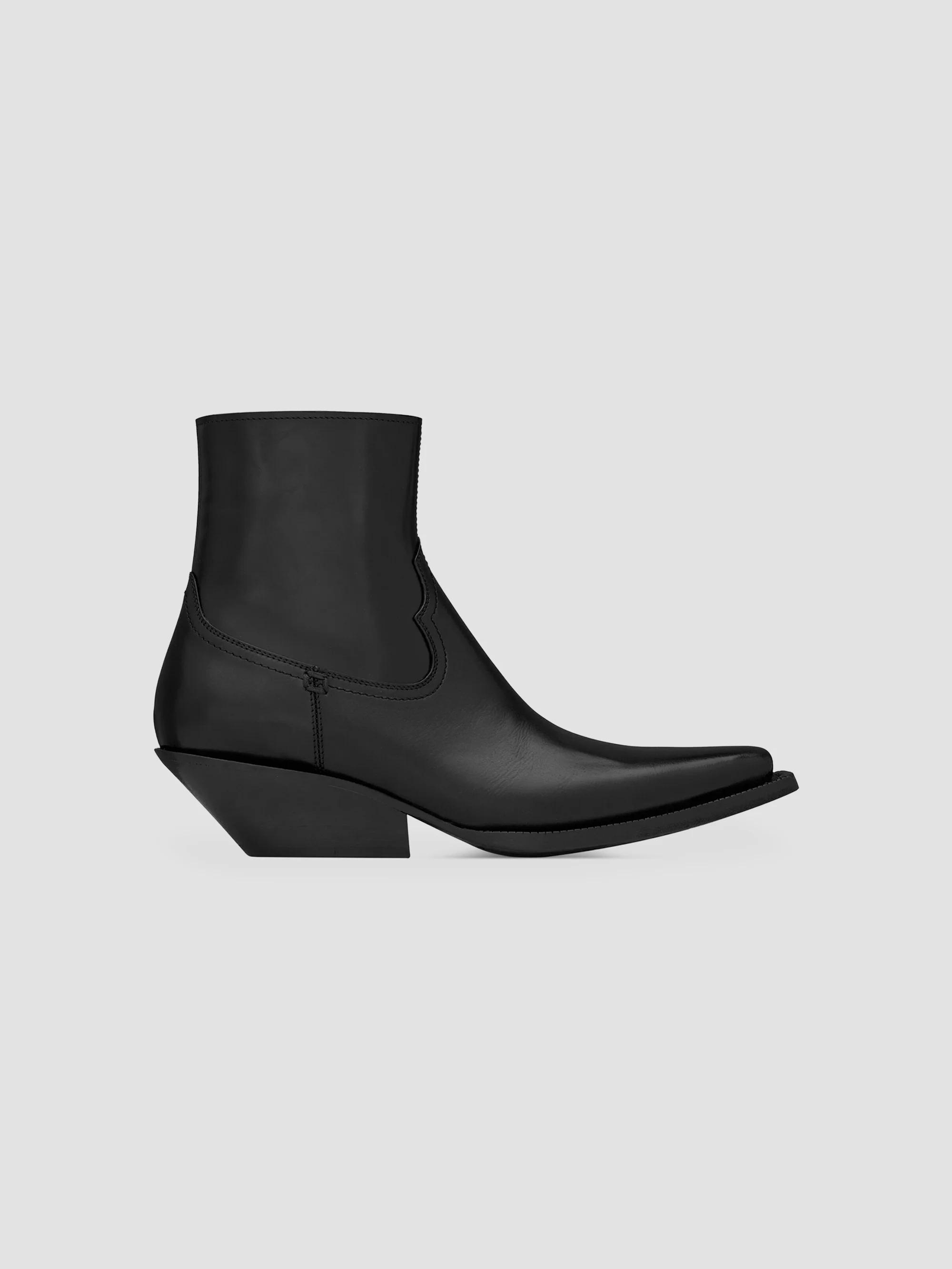 Saint Laurent Aurelien Chelsea Boots in Smooth Leather | Saks