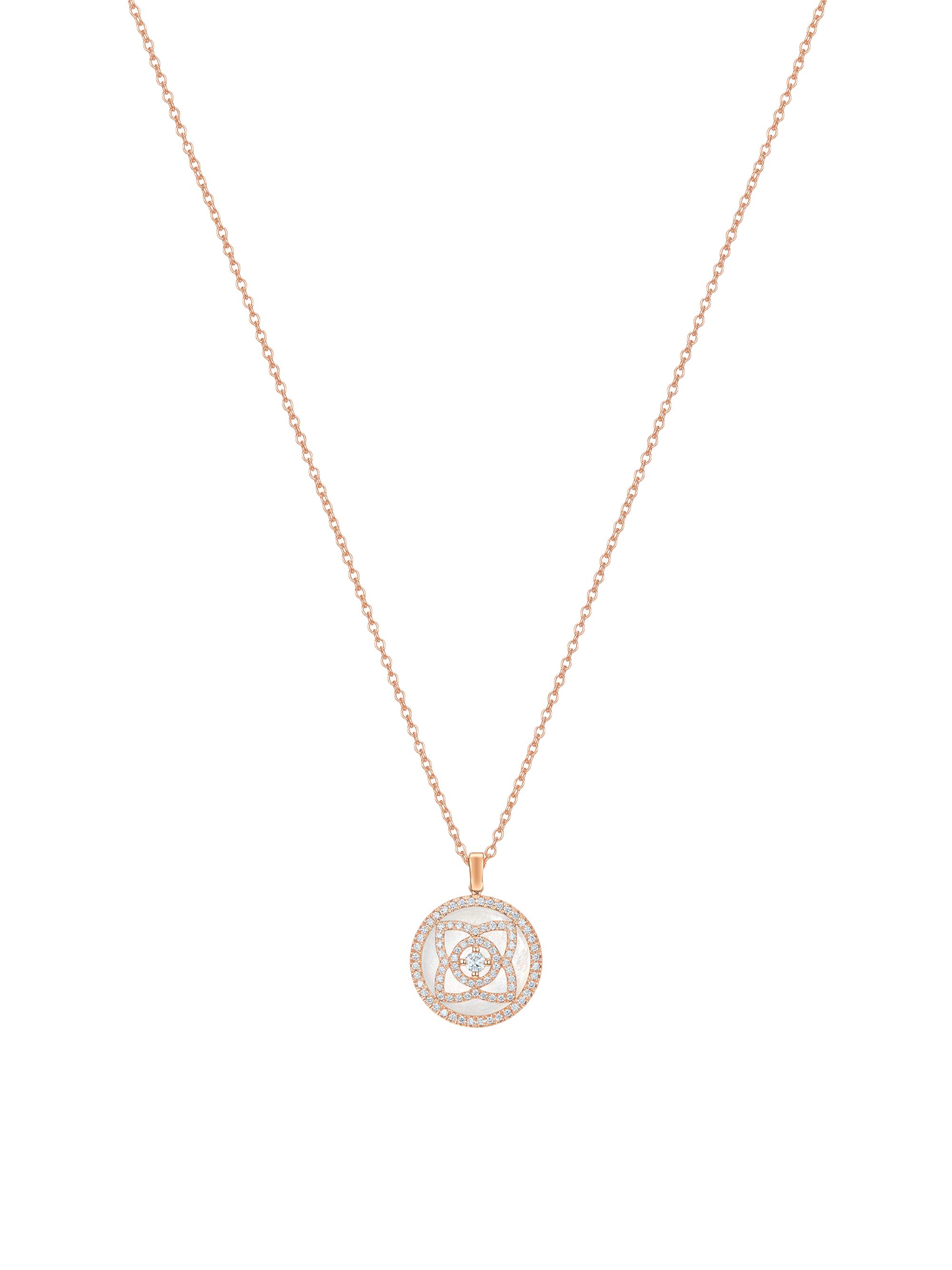 De Beers Pendant 2025