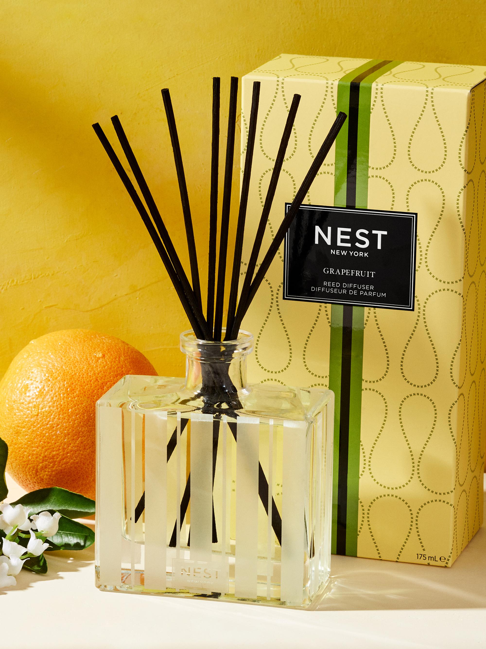 NEST New York Grapefruit Reed Diffuser | Saks Fifth Avenue