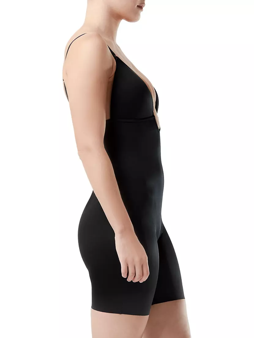 SPANX Women's Suit Your Fancy Plunge Low-Back Mid-Thigh Bodysuit :  : Clothing, Shoes & Accessories