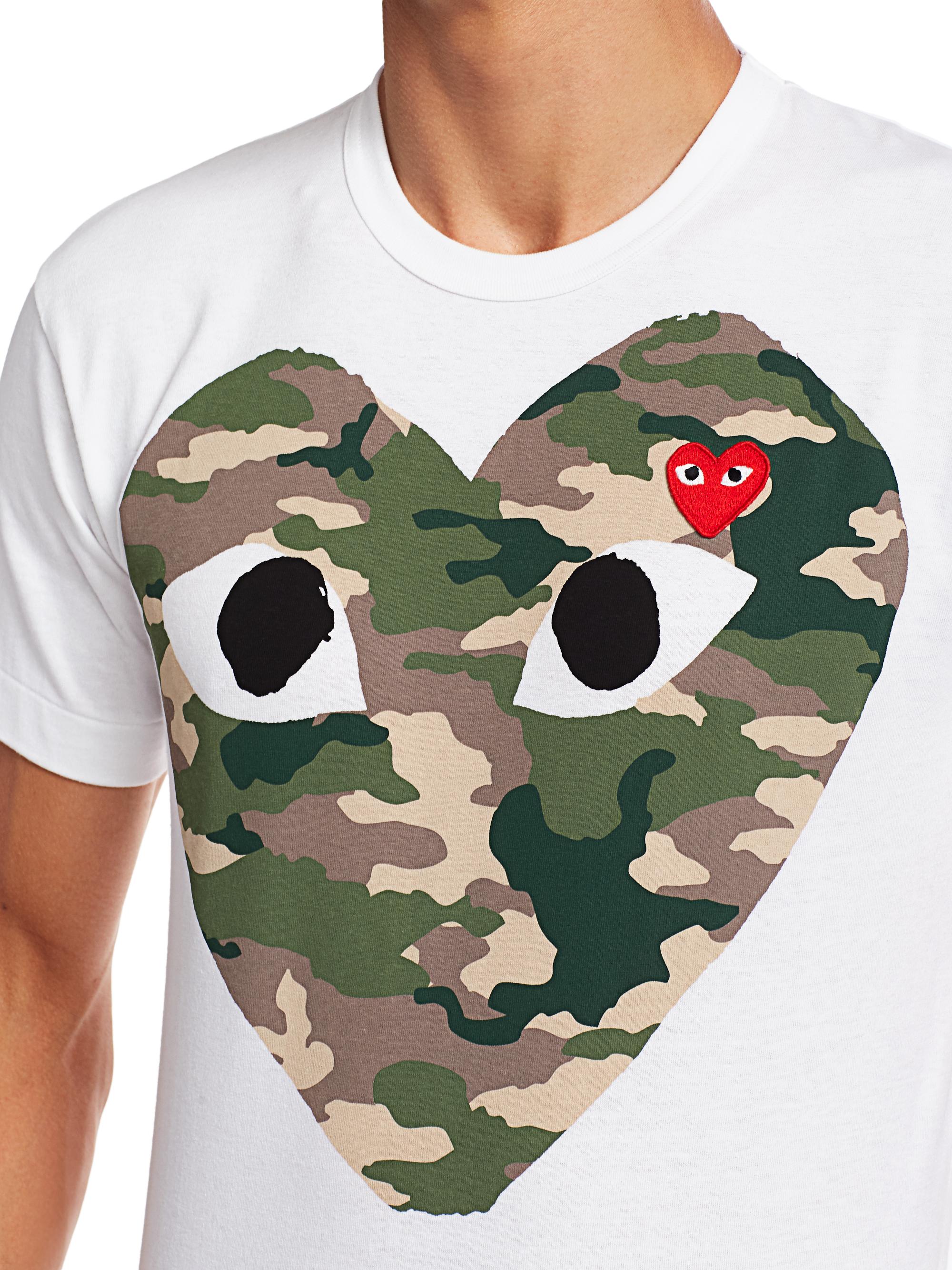 トップス COMME des GARCONS : Printed Camo Heart T Comme des Garçons PLAY Camo Heart Tee | Saks Fifth Avenue