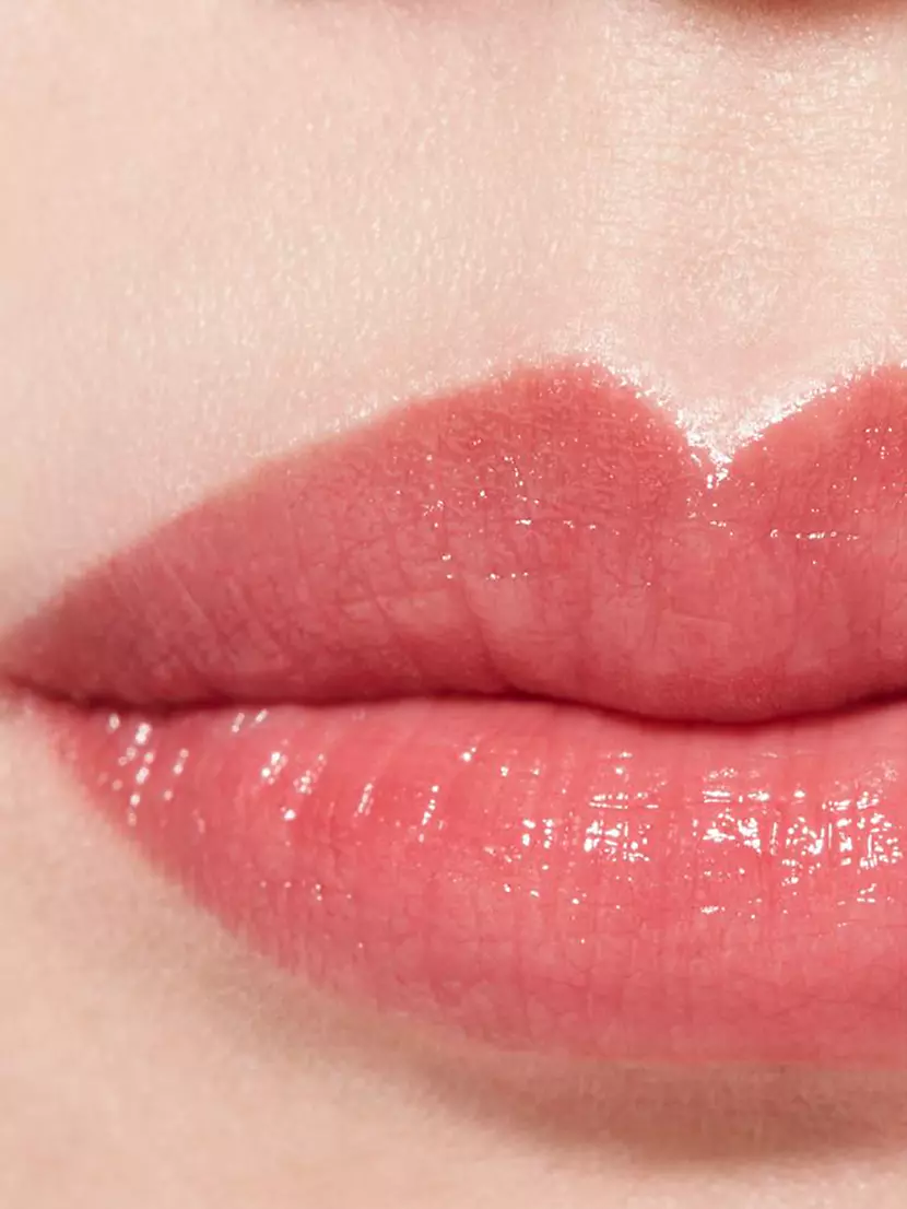 Chanel Les Beiges Healthy Glow Lip Balm Medium for Women, 0.1 Ounce