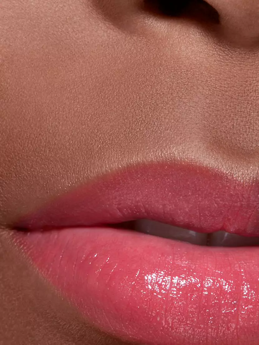 CHANEL LES BEIGES Healthy Glow Lip Balm # Medium: @elizabethhhloves's  Reviews on Supergreat
