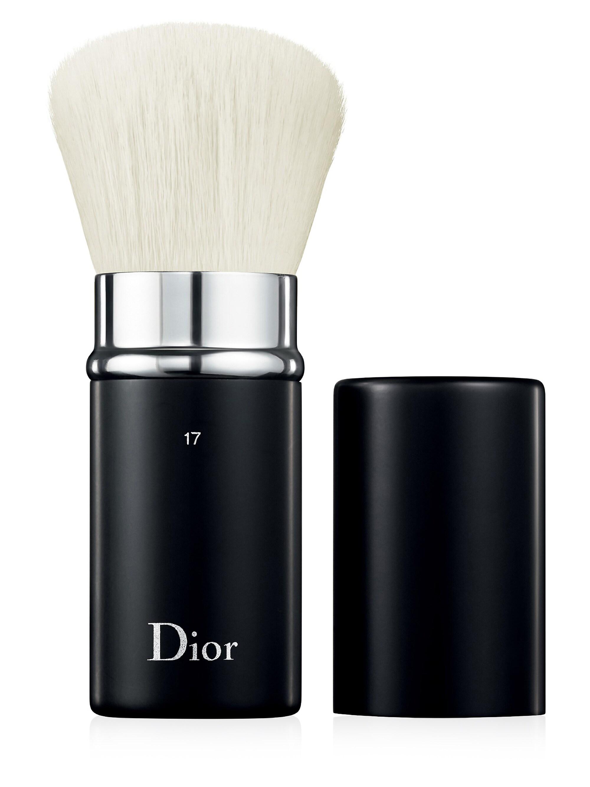 Diorメイク道具 DIOR Backstage Kabuki Brush N 17 | Saks Fifth Avenue