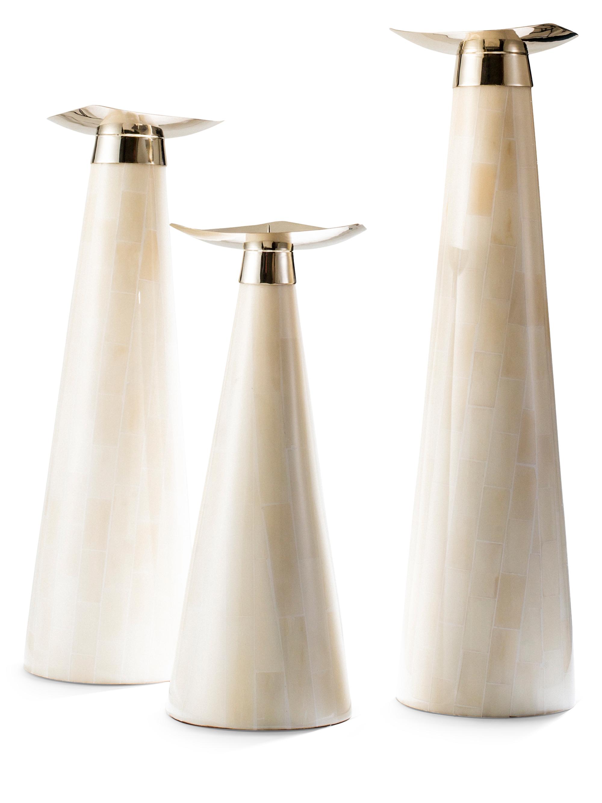 Ladorada 3-Piece Bone Candleholders Set