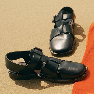 Beach Shoes | Saks Fifth Avenue