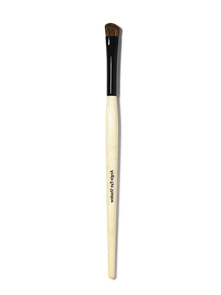 Bobbi Brown Angle Eyeshadow Brush