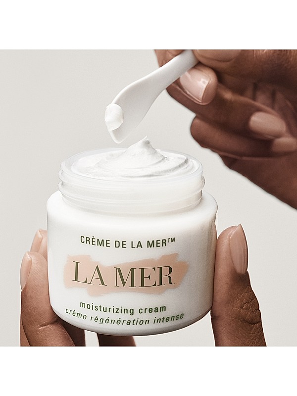 Shop La Mer Crème De La Mer Moisturizing Cream | Saks Fifth Shop La Mer Crème De La Mer Moisturizing Cream | Saks Fifth
