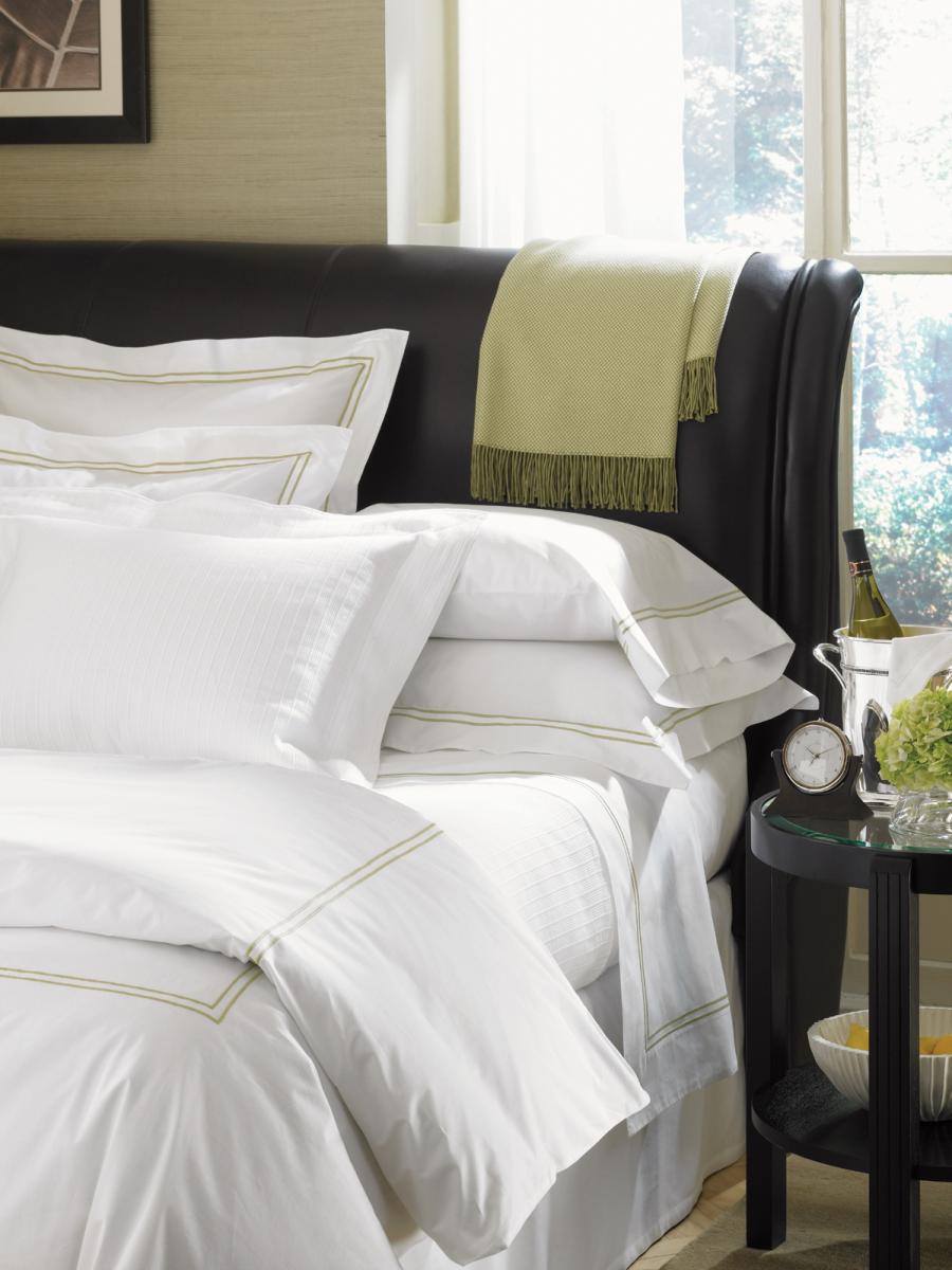 Sferra Grande Hotel Duvet Cover & Sham Collection In White