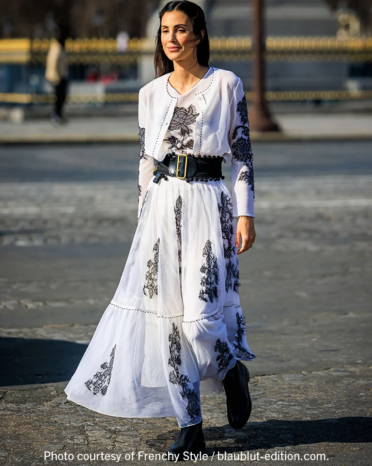 Wearing a belt with a dress 2025
