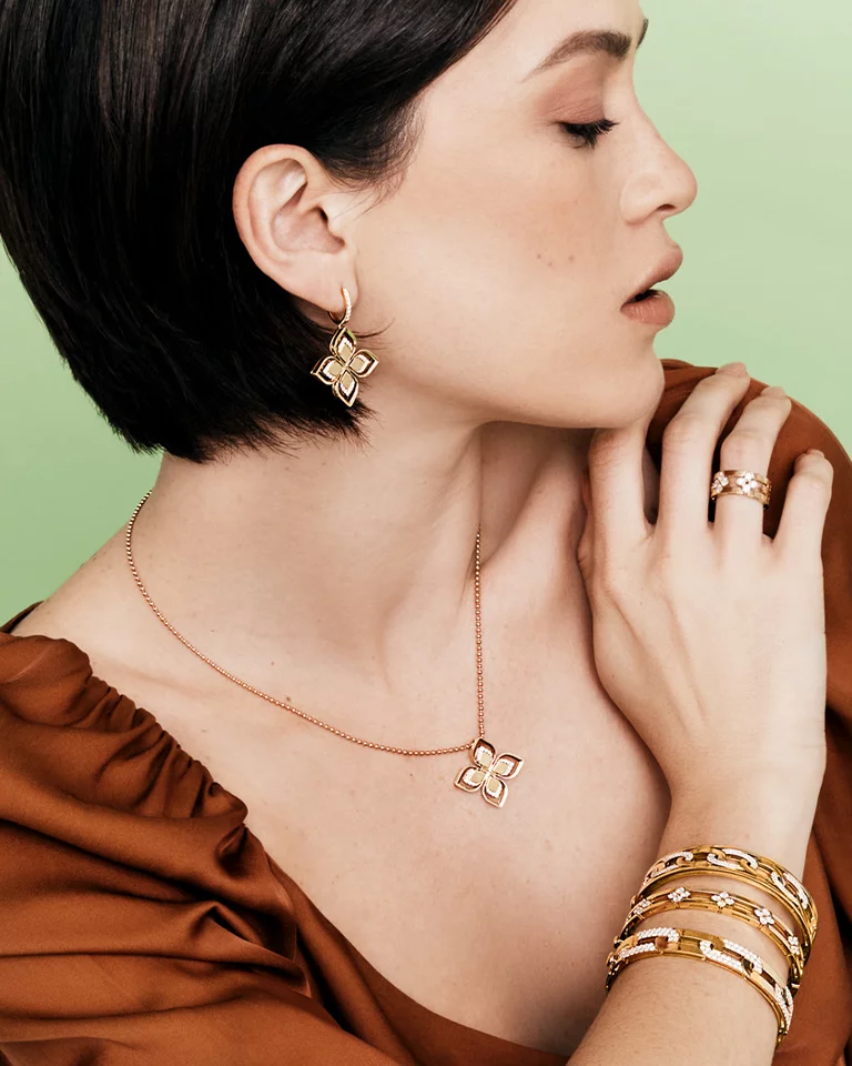Saks jewelers top