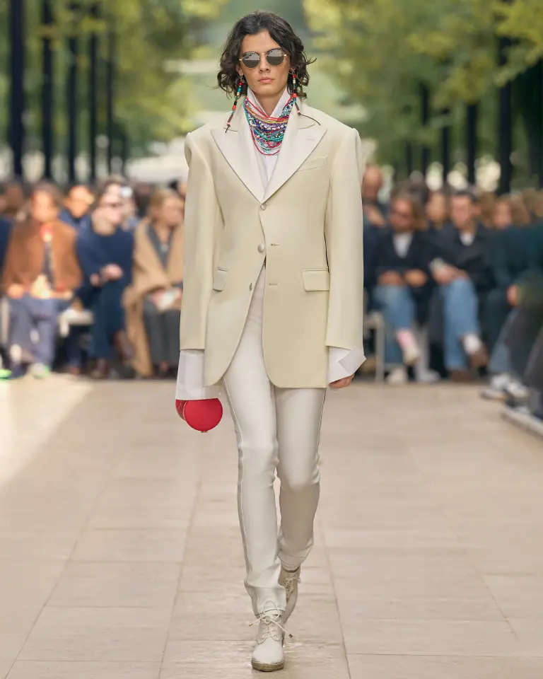 湯*様 00s Saks Fifth Avenue サックスフィフスアベニュー サックス フィフス アベニュー (ニューヨーク店) クチコミ・アクセス